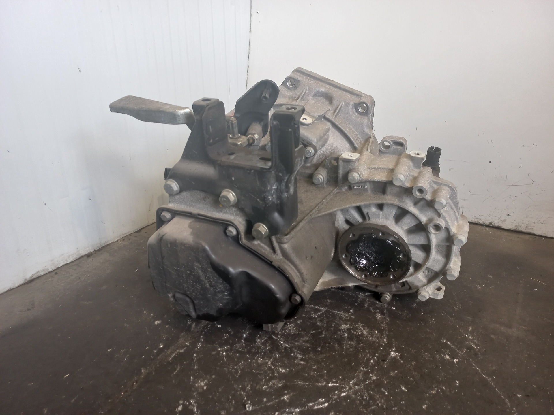 AUDI A1 8X (2010-2020) Gearbox MZM 24292727