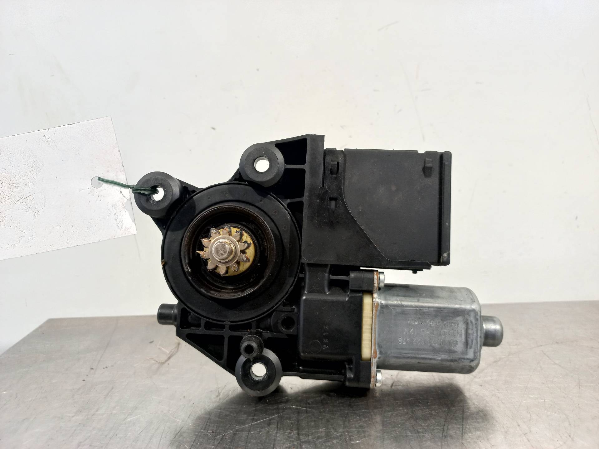 RENAULT Scenic 3 generation (2009-2015) Front Right Door Window Control Motor 807302741R 24887786