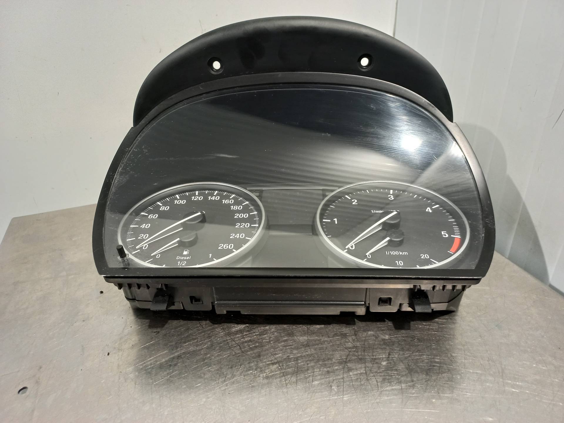 BMW X1 E84 (2009-2015) Speedometer 918734401 26410324