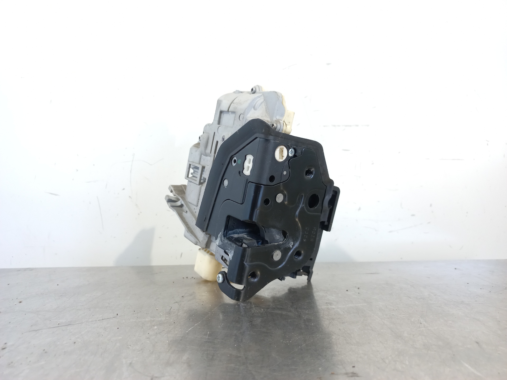 VOLKSWAGEN Passat B6 (2005-2010) Front Right Door Lock 3C1837016A 26414127