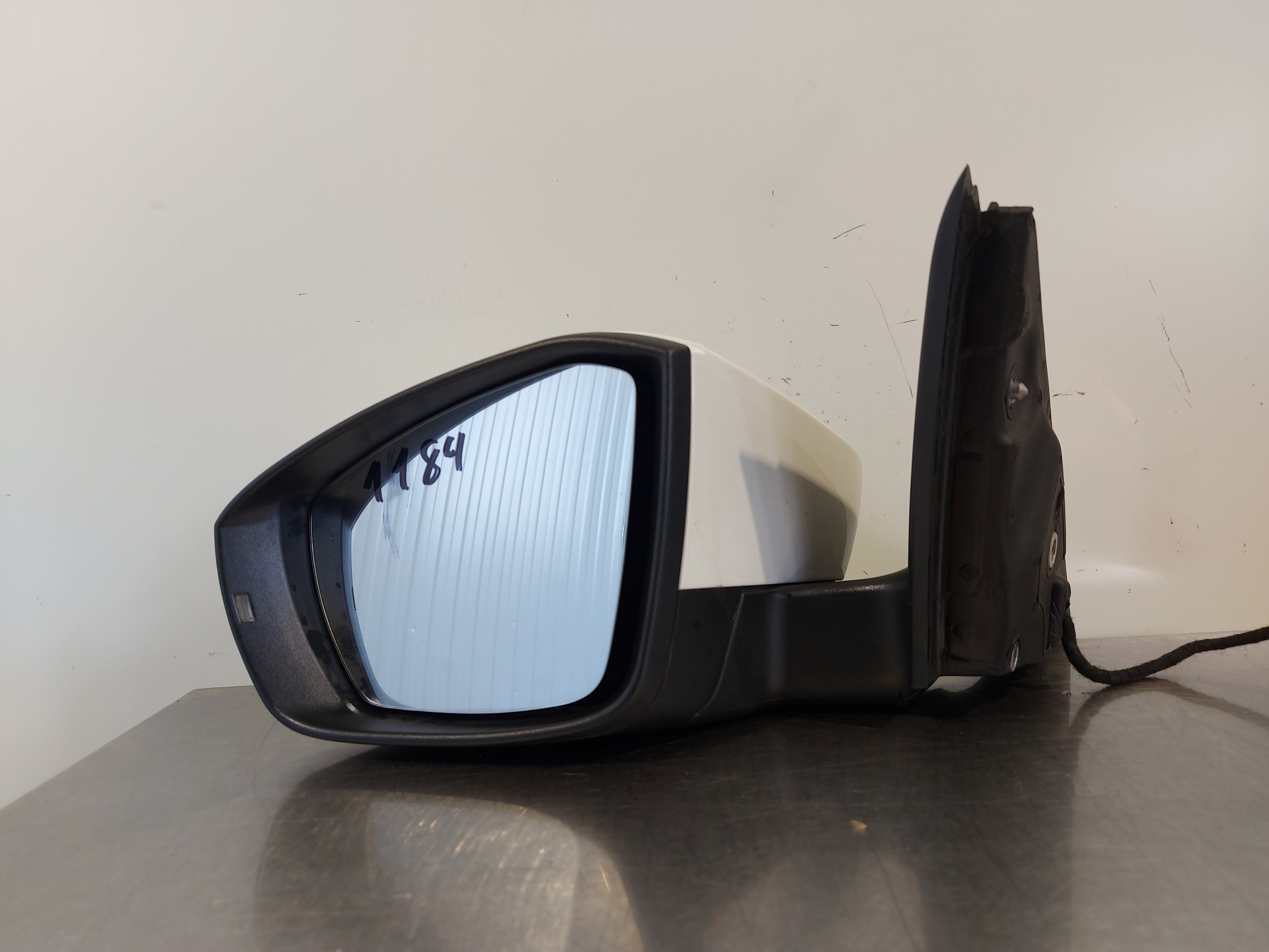 SKODA Octavia 3 generation (2013-2020) Left Side Wing Mirror 26409013