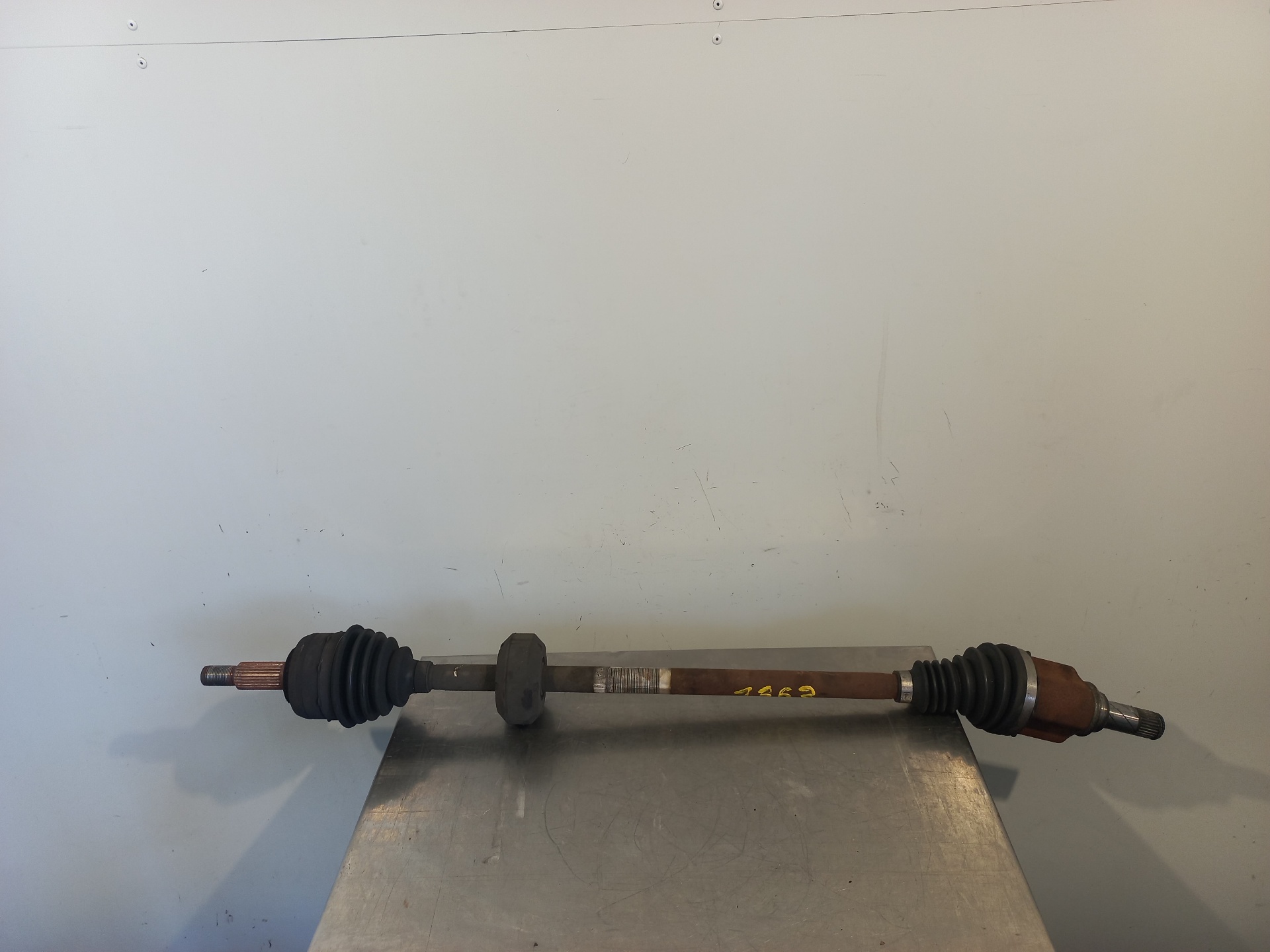 DACIA Dokker 1 generation (2012-2024) Front Right Driveshaft 391002807R 26410566