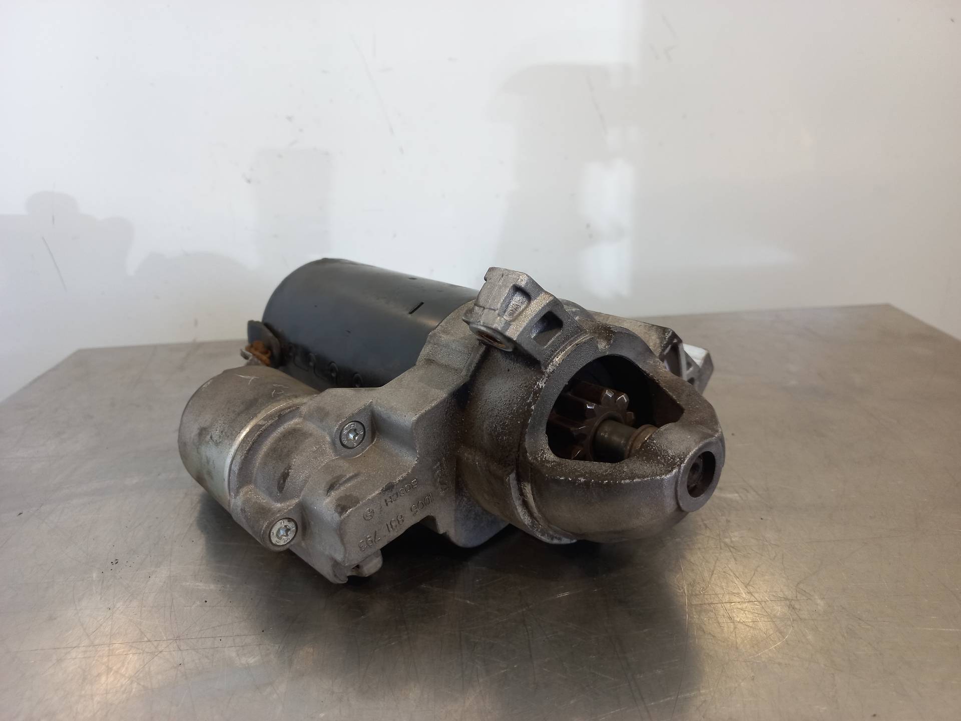 BMW X1 E84 (2009-2015) Startovací motor 12417801203 26410335