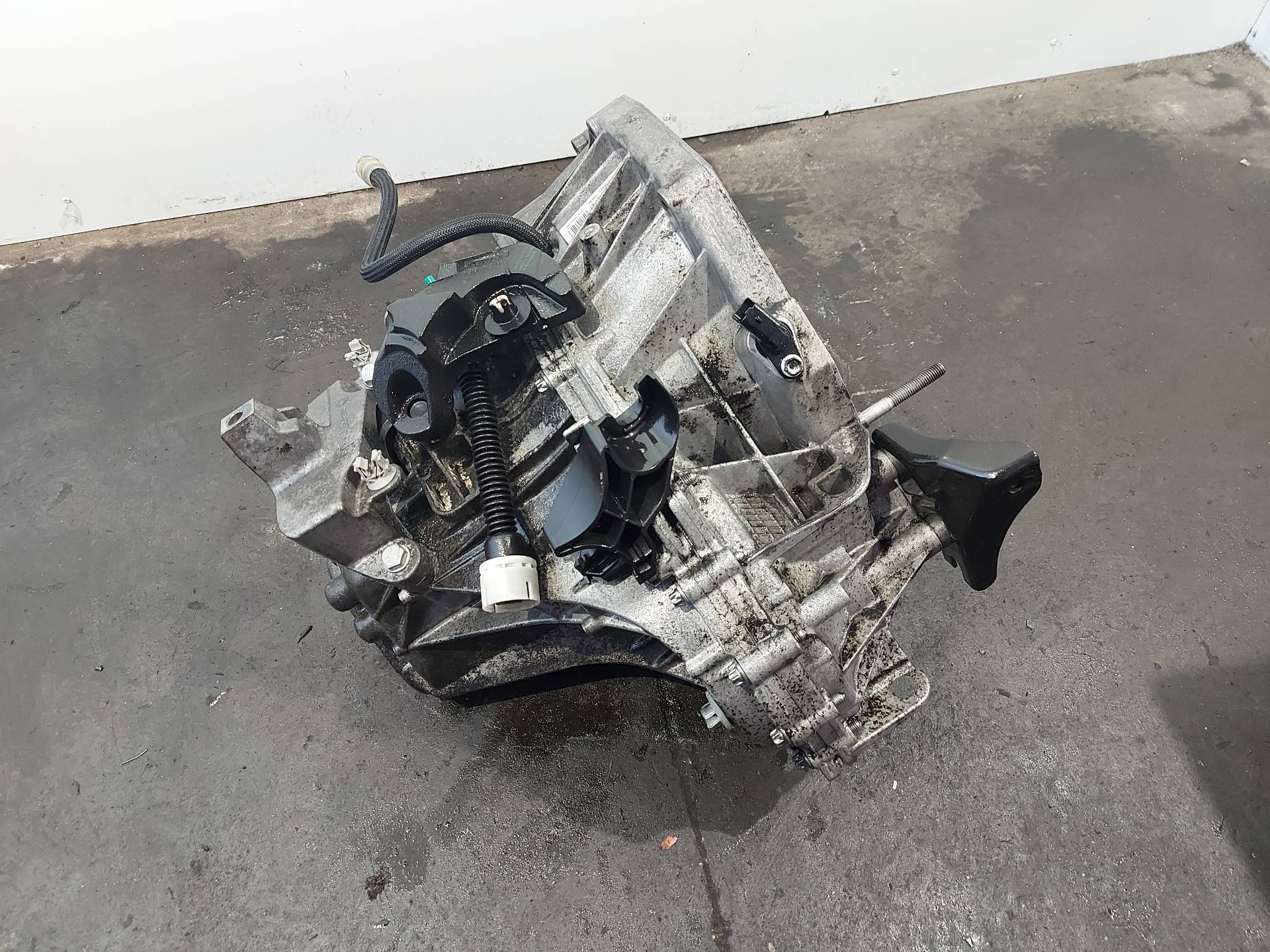 RENAULT Scenic 3 generation (2009-2015) Gearbox TL4A018 26406817