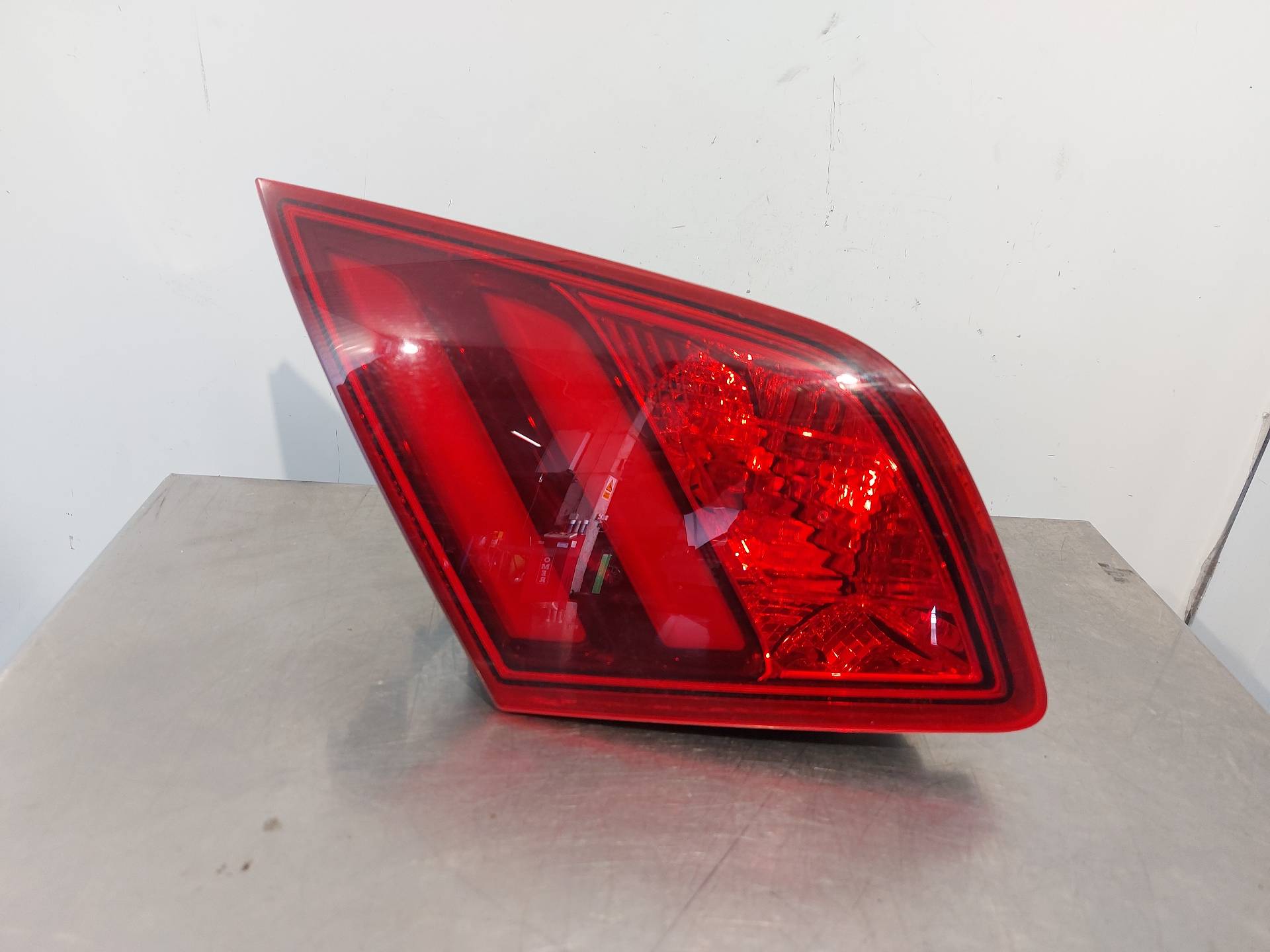 PEUGEOT 308 T9 (2013-2021) Rear Left Taillight 9677818380 26410813