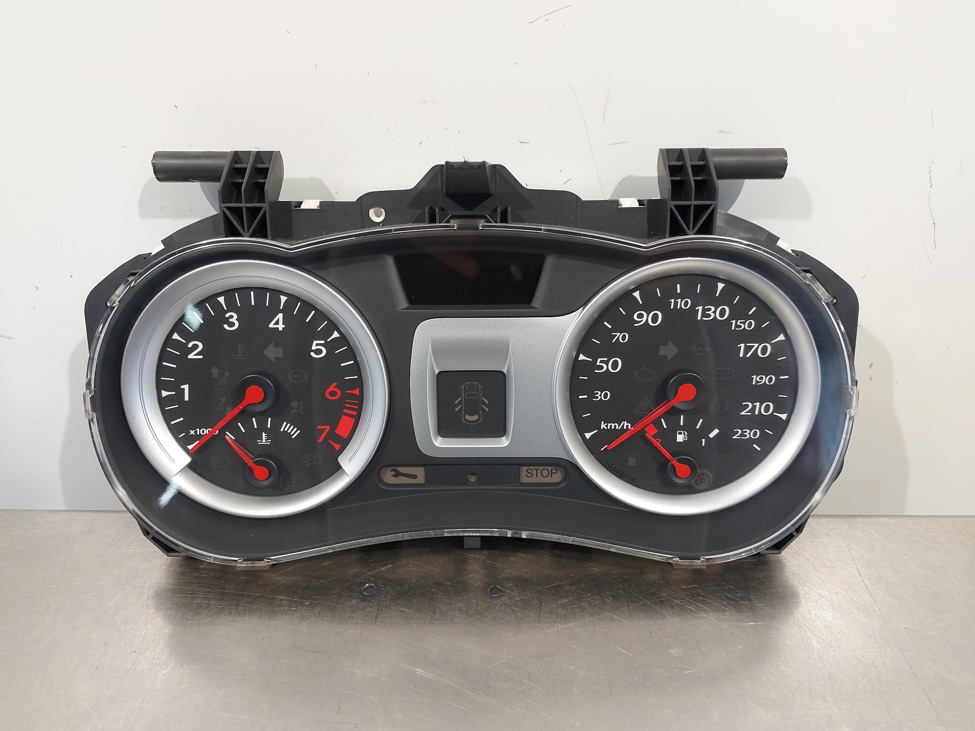 RENAULT Clio 3 generation (2005-2012) Speedometer 8200820999C 26411327