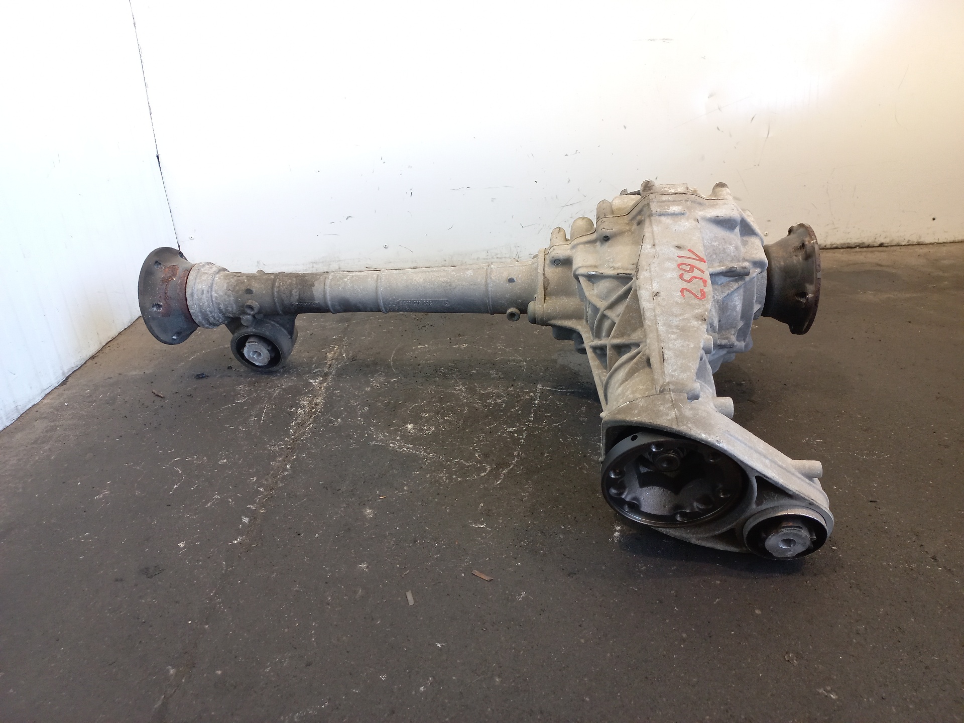 VOLKSWAGEN Touareg 1 generation (2002-2010) Front Transfer Case 4460310020 26414967