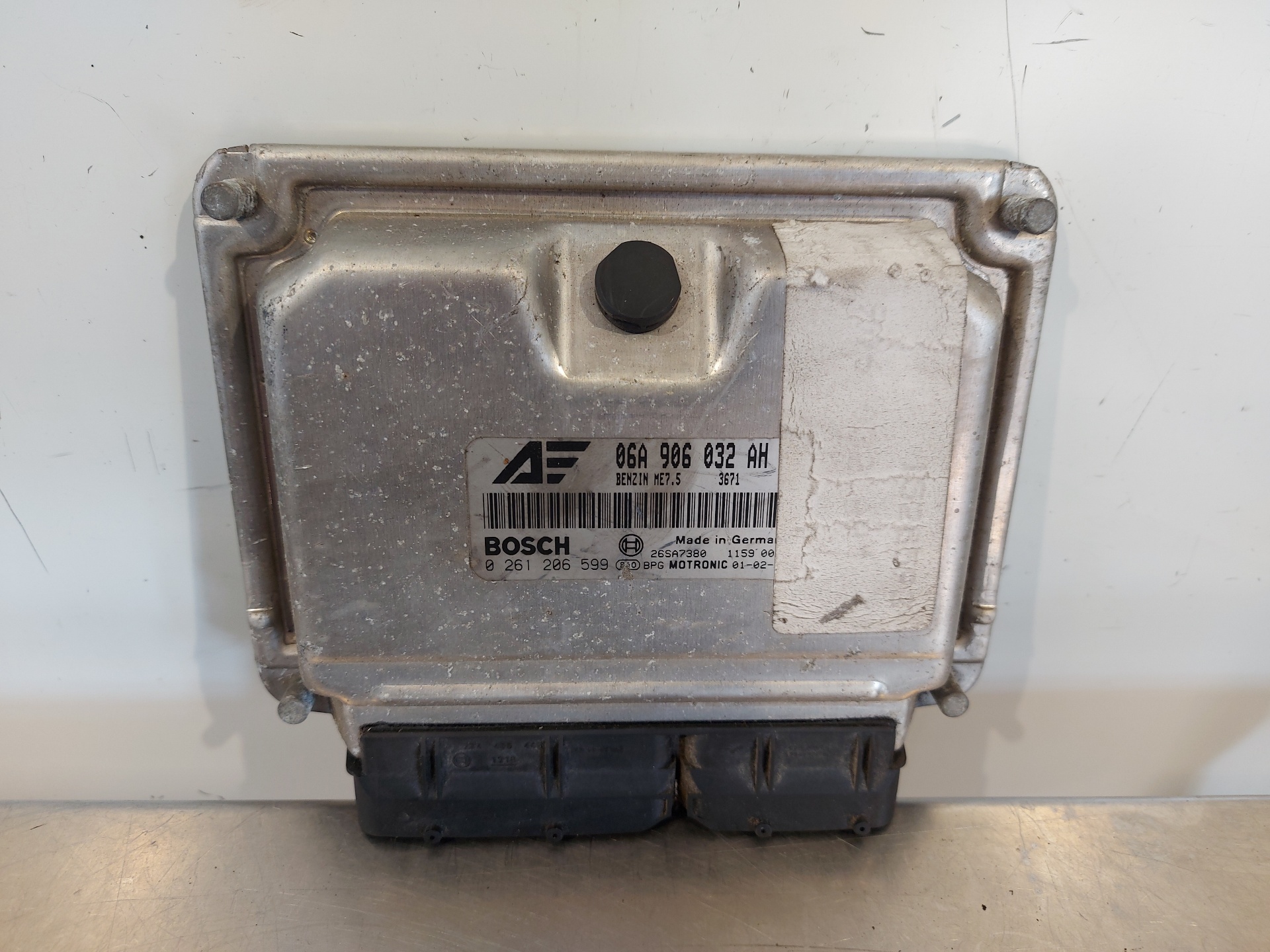 SEAT Alhambra 1 generation (1996-2010) Moottorin ohjausyksikkö ECU 06A906032AH 24886179