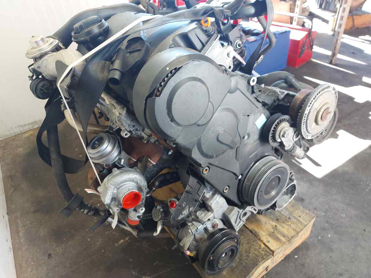 VOLKSWAGEN Passat B5 (1996-2005) Engine AVB,241000KMS 26407487