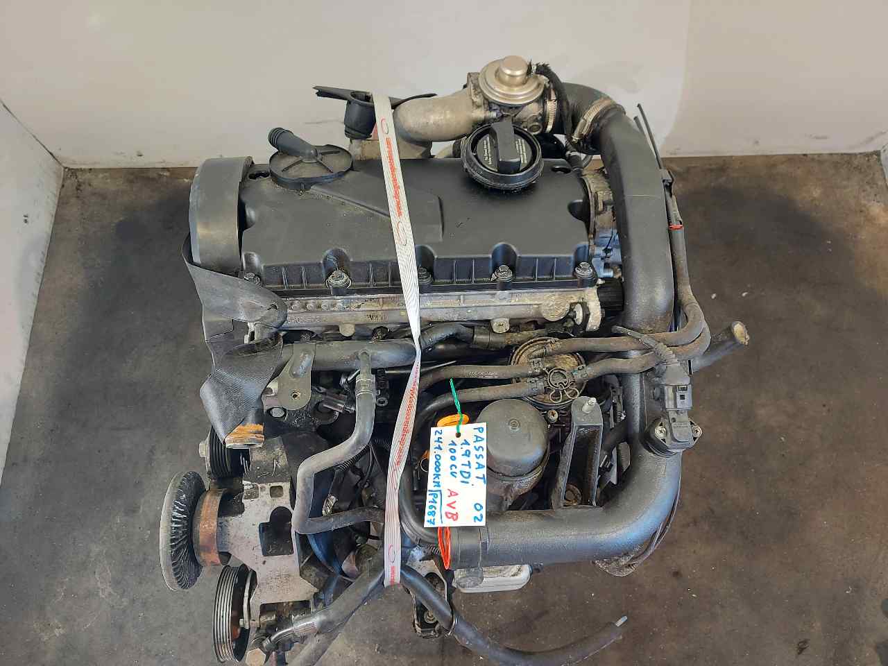 VOLKSWAGEN Passat B5 (1996-2005) Engine AVB,241000KMS 26407487