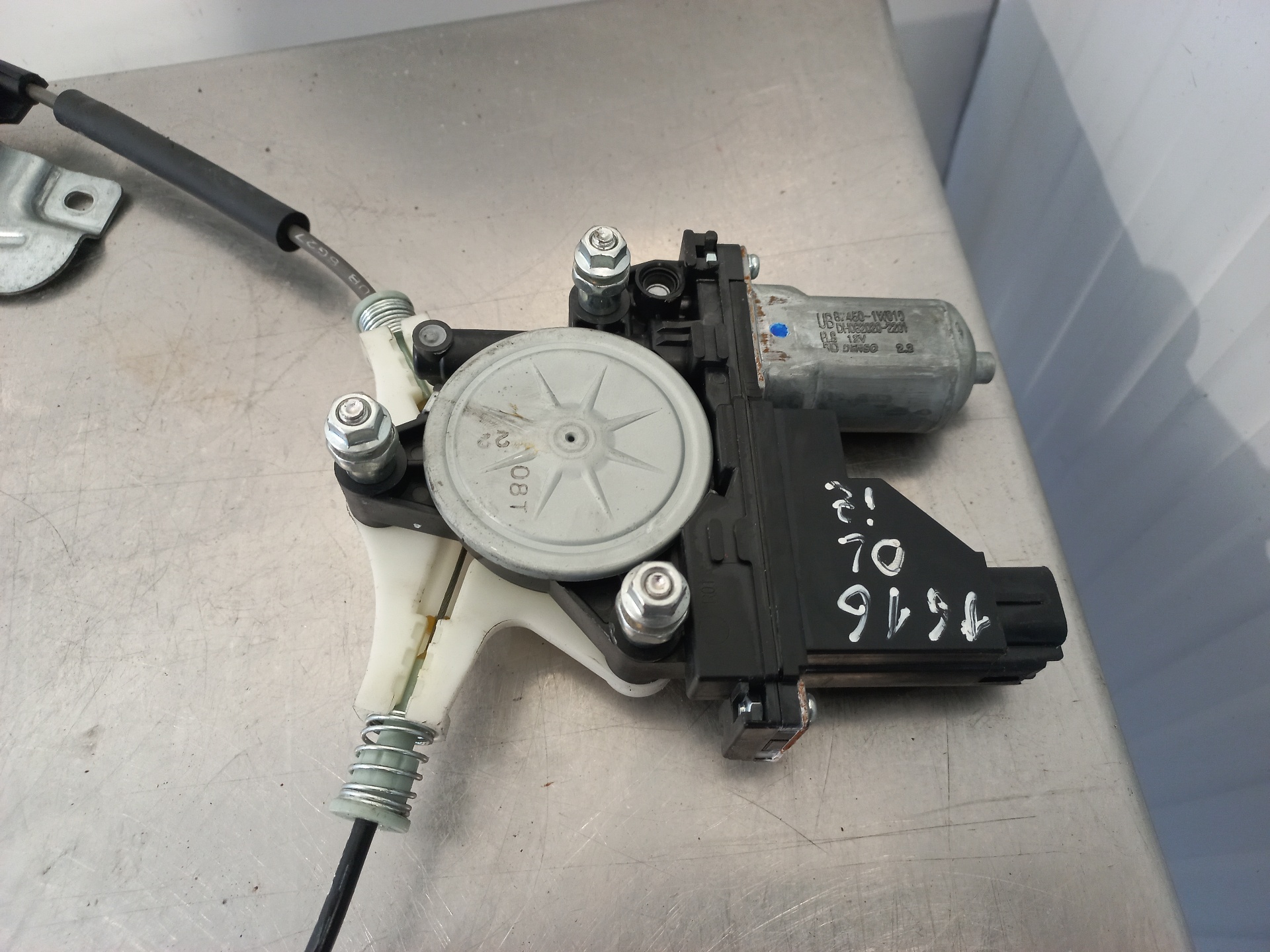 KIA Rio 3 generation (2011-2017) Front Left Door Window Regulator 824501W010 26418758