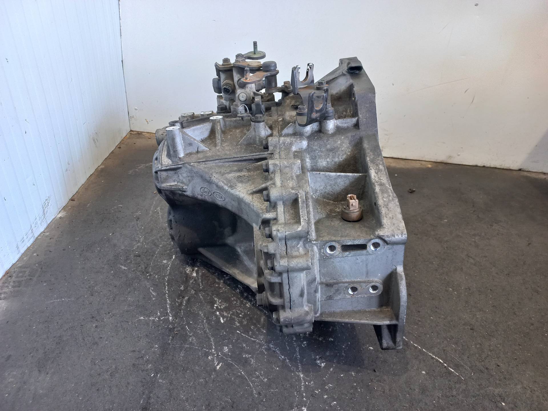 HYUNDAI Santa Fe CM (2006-2013) Gearbox 4300038070 25791421