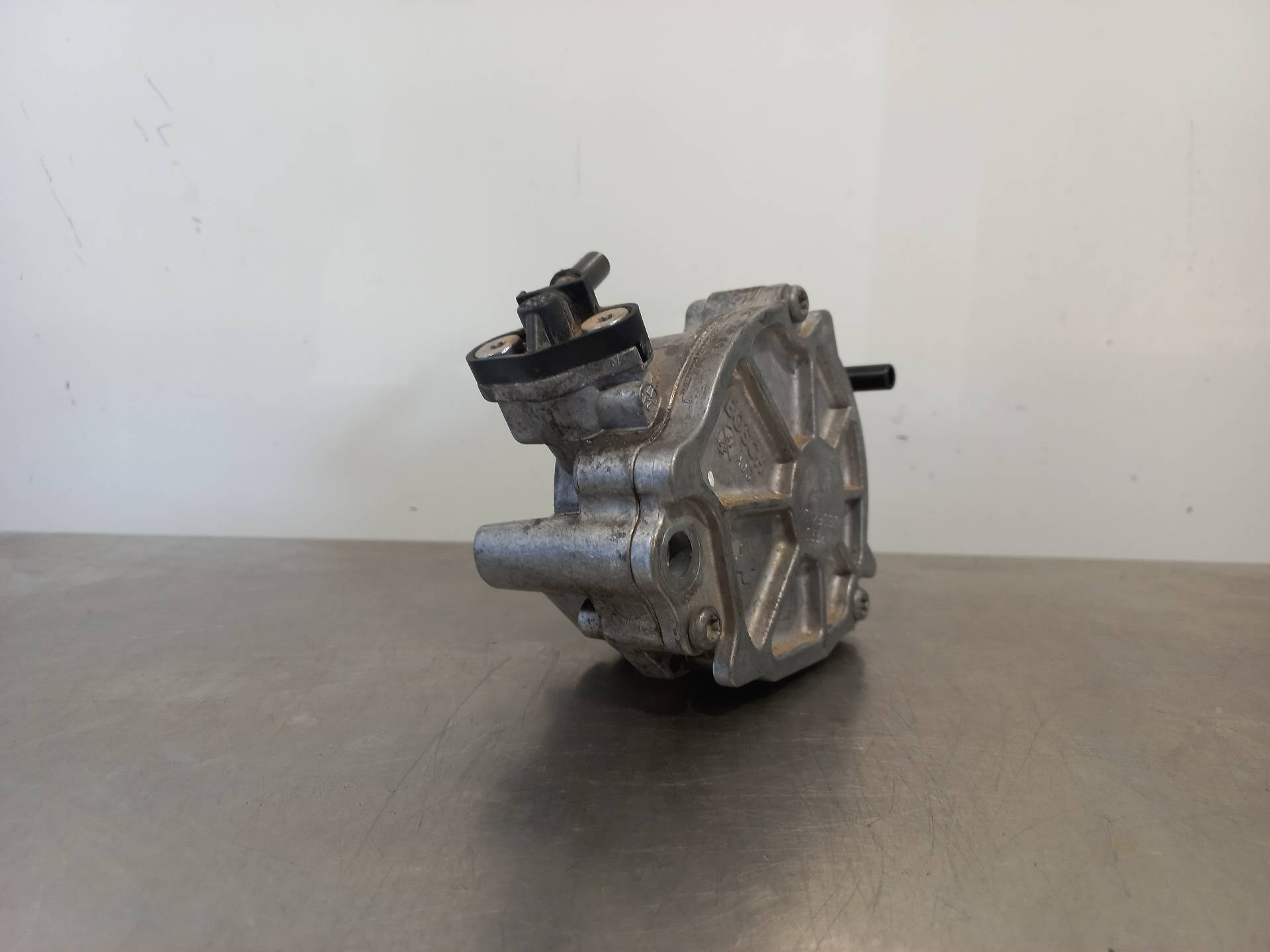 CITROËN C-Elysee 2 generation (2012-2017) Vacuum Pump 9804021880 26411319