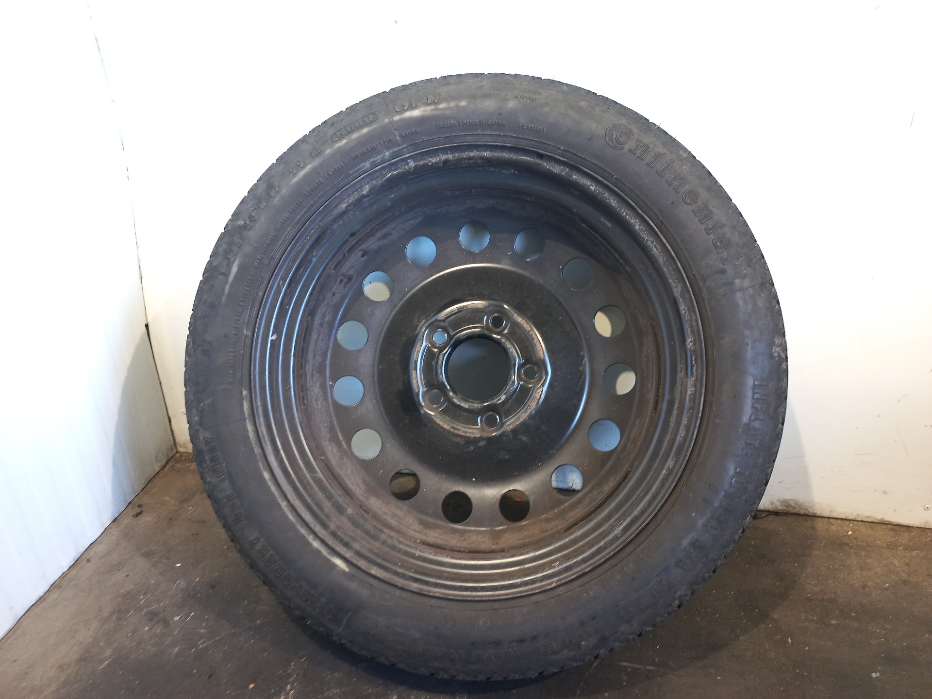 BMW 3 Series E46 (1997-2006) Spare Wheel 24892296