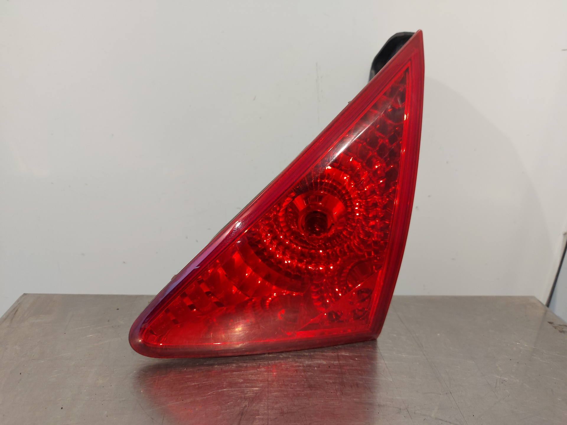 PEUGEOT 3008 1 generation (2010-2016) Rear Right Taillight Lamp 9683460980 26409954