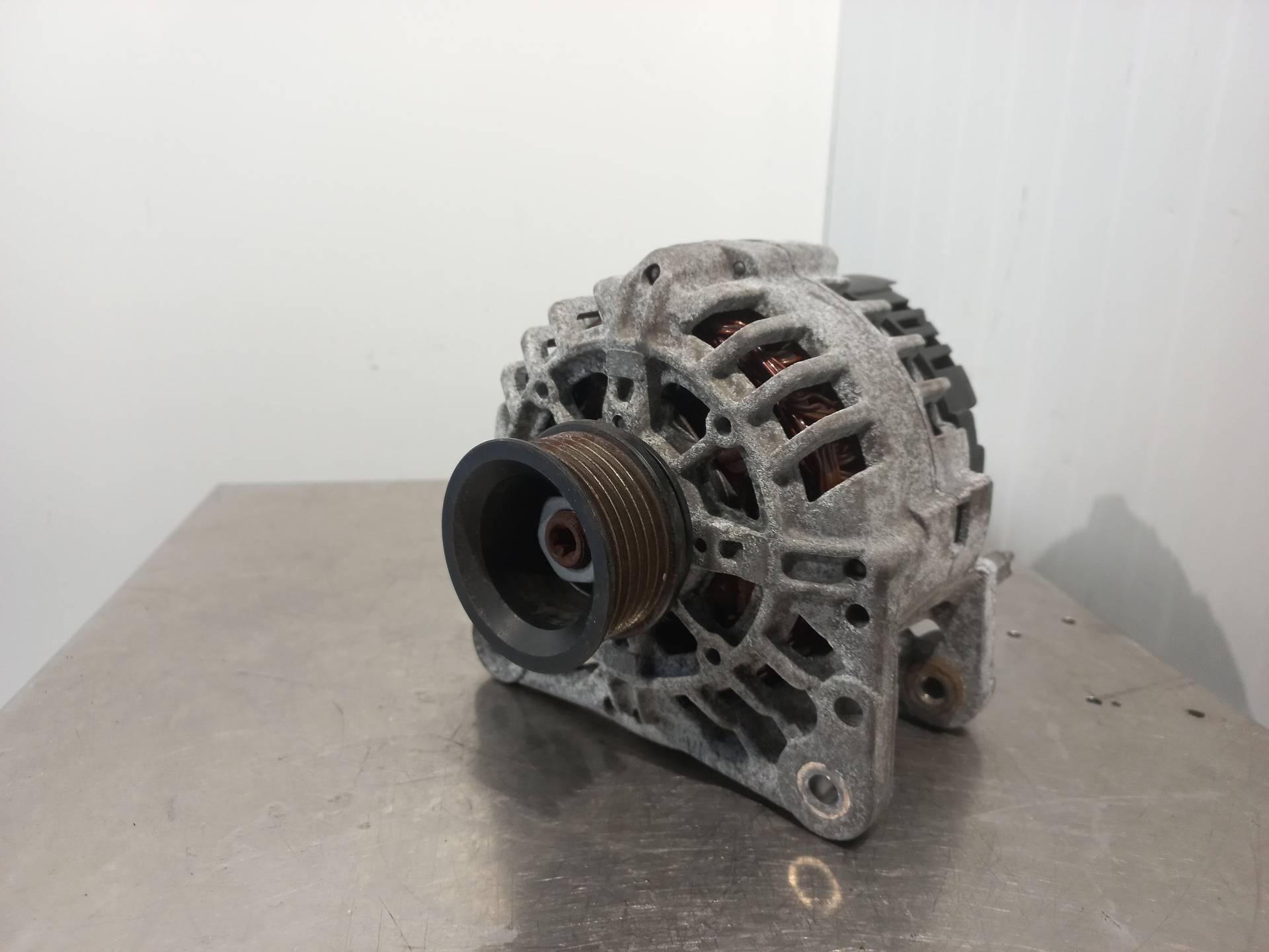 VOLKSWAGEN Golf 4 generation (1997-2006) Alternator 030903023J 24885719