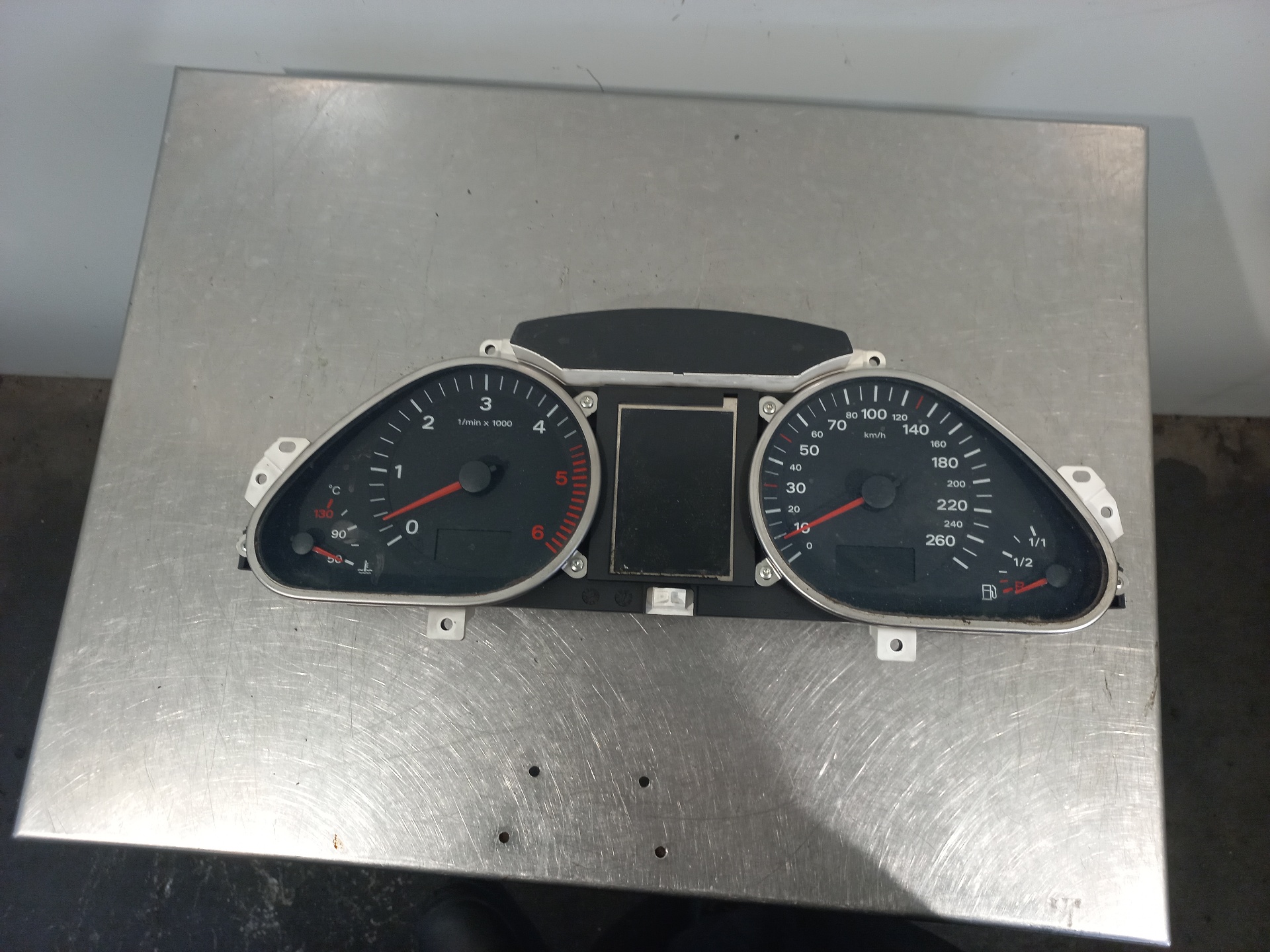 AUDI Q7 4L (2005-2015) Speedometer 4L0920930H 26415074