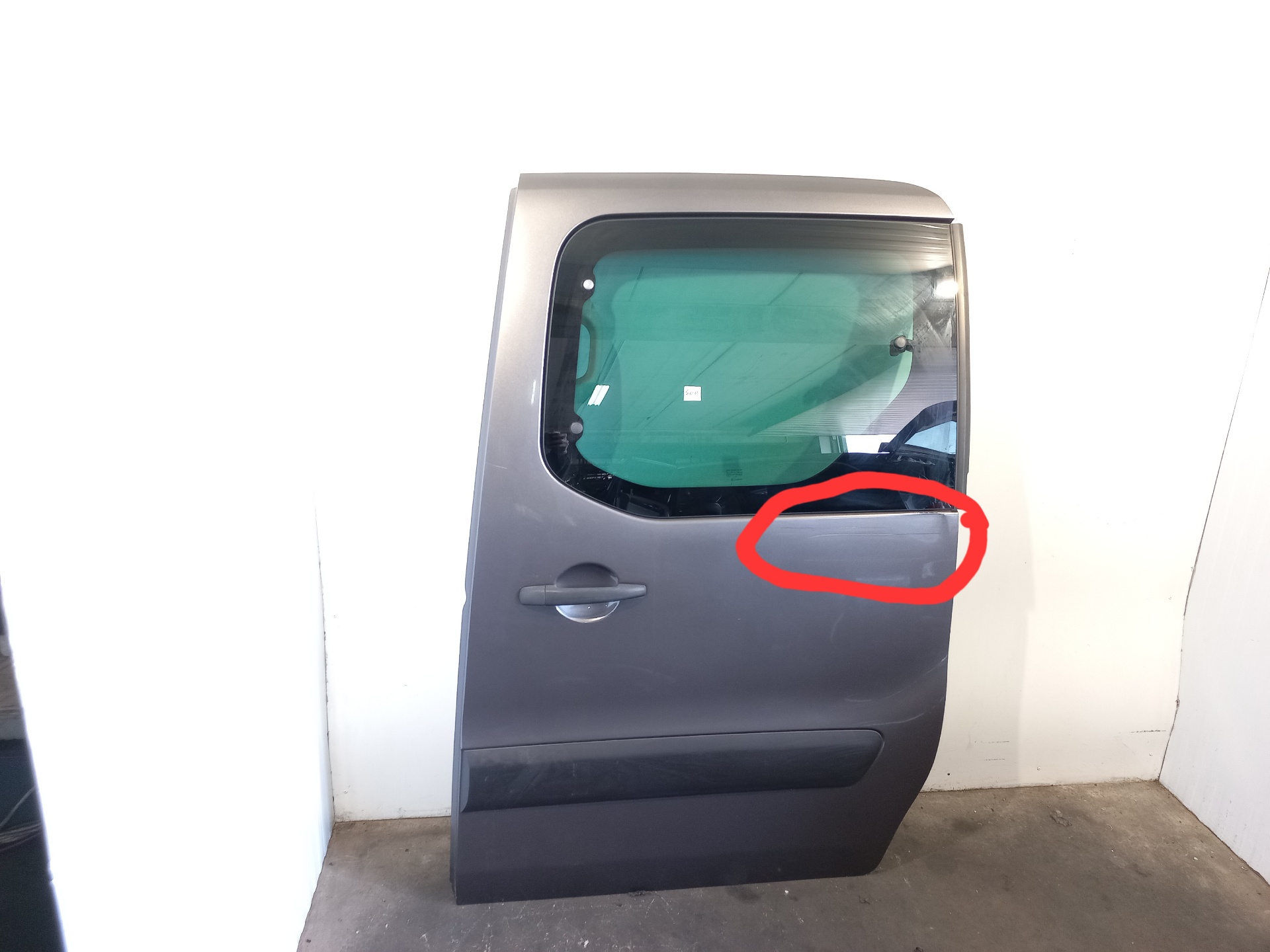 PEUGEOT Partner 2 generation (2008-2023) Left Side Sliding Door 26470783