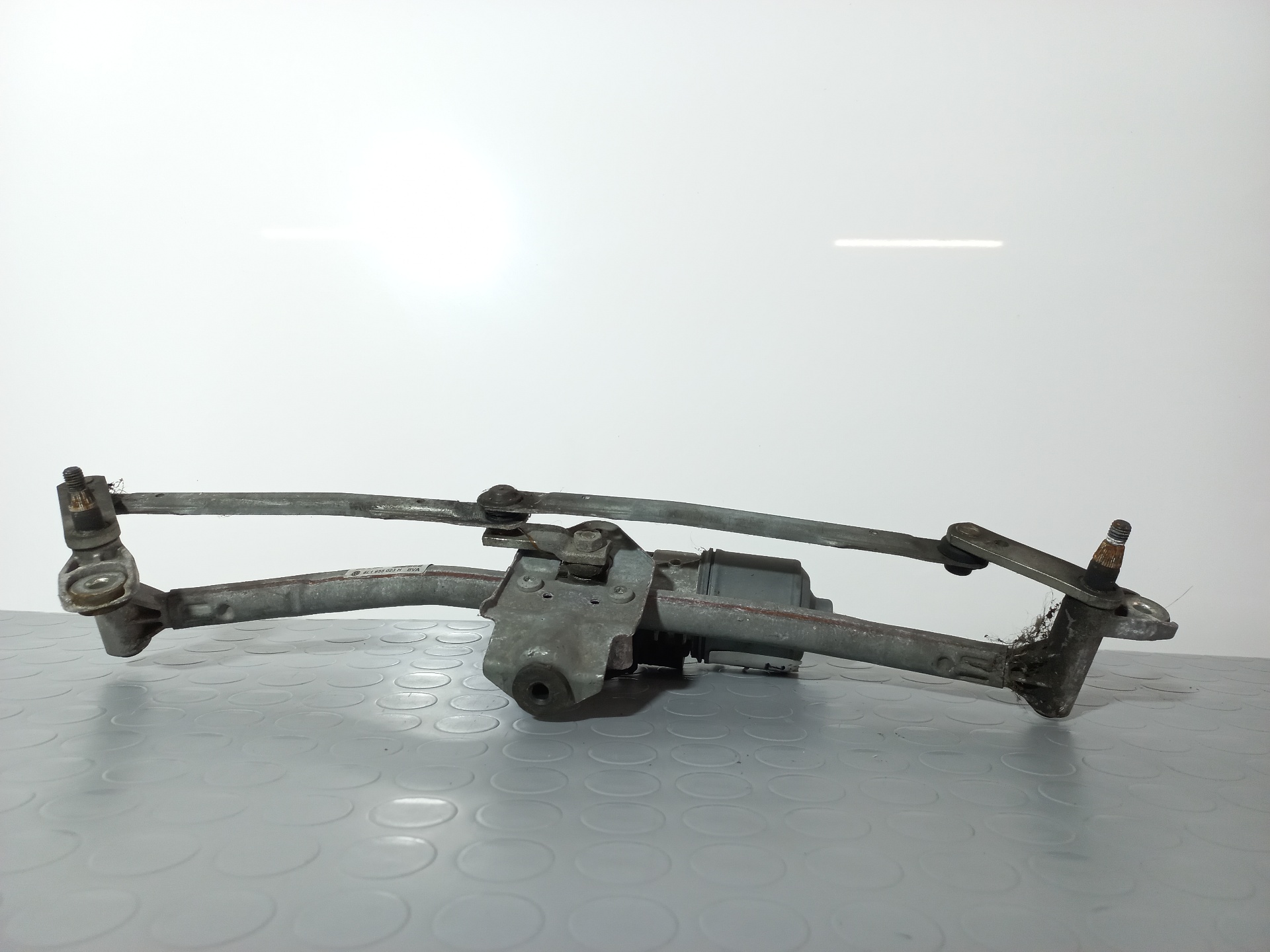 SEAT Ibiza 3 generation (2002-2008) Front Windshield Wiper Mechanism 6L1955023H 24890633