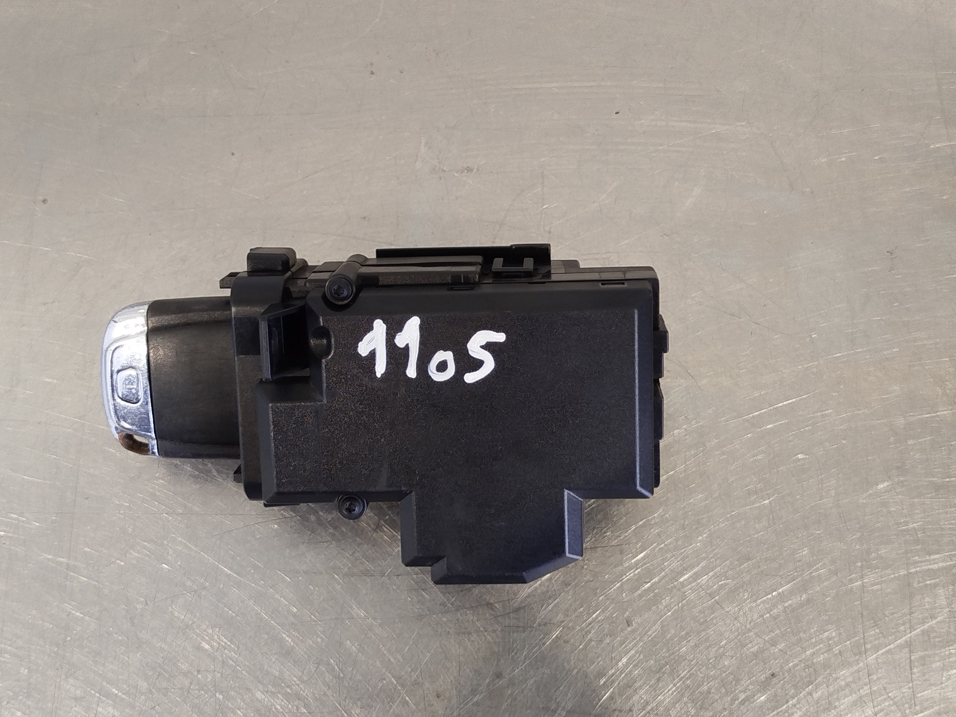 AUDI A4 B8/8K (2011-2016) Замок зажигания 8K0909131 24890043