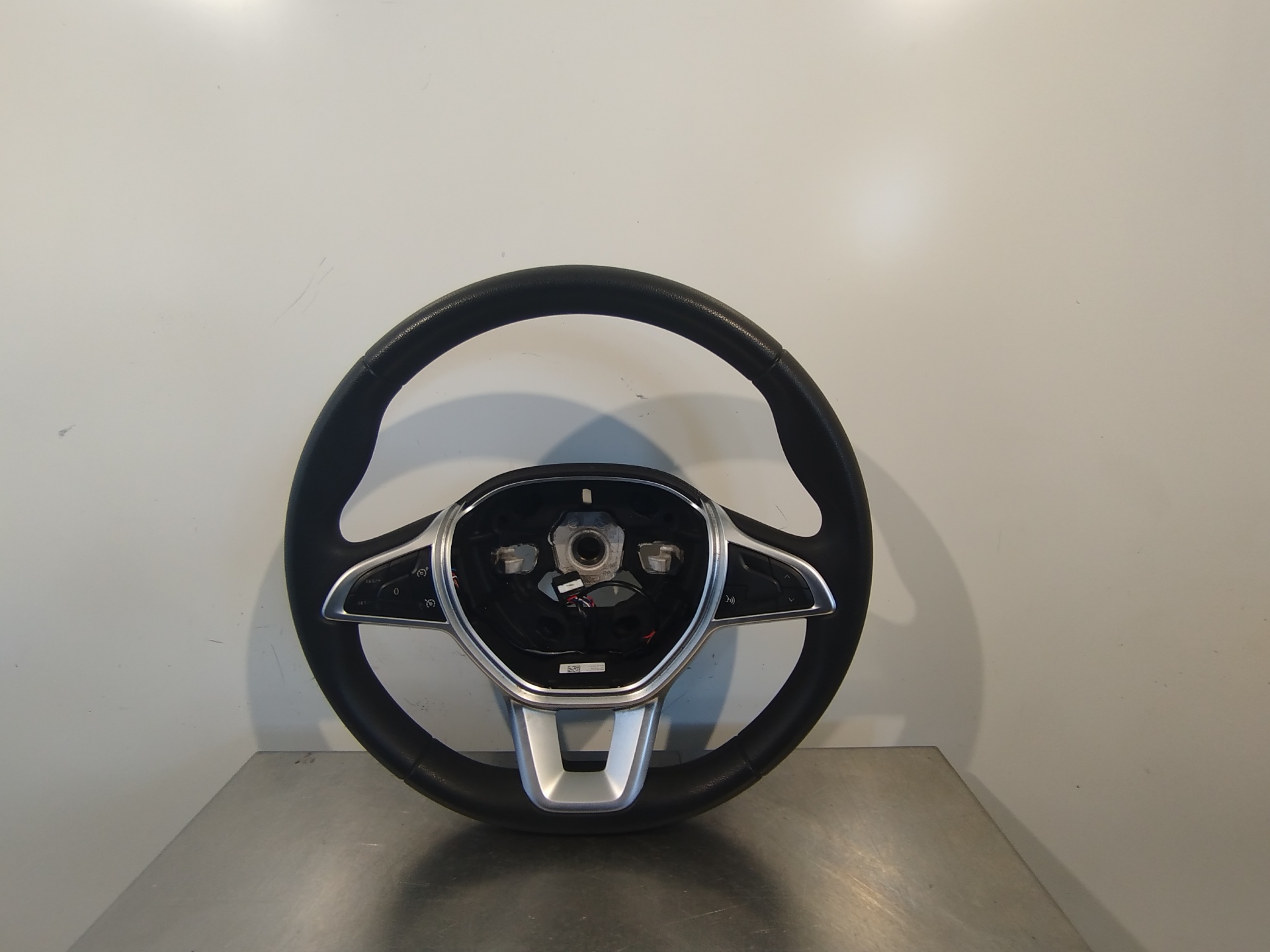 DACIA Duster 1 generation (2010-2017) Steering Wheel 484007251R 24891850
