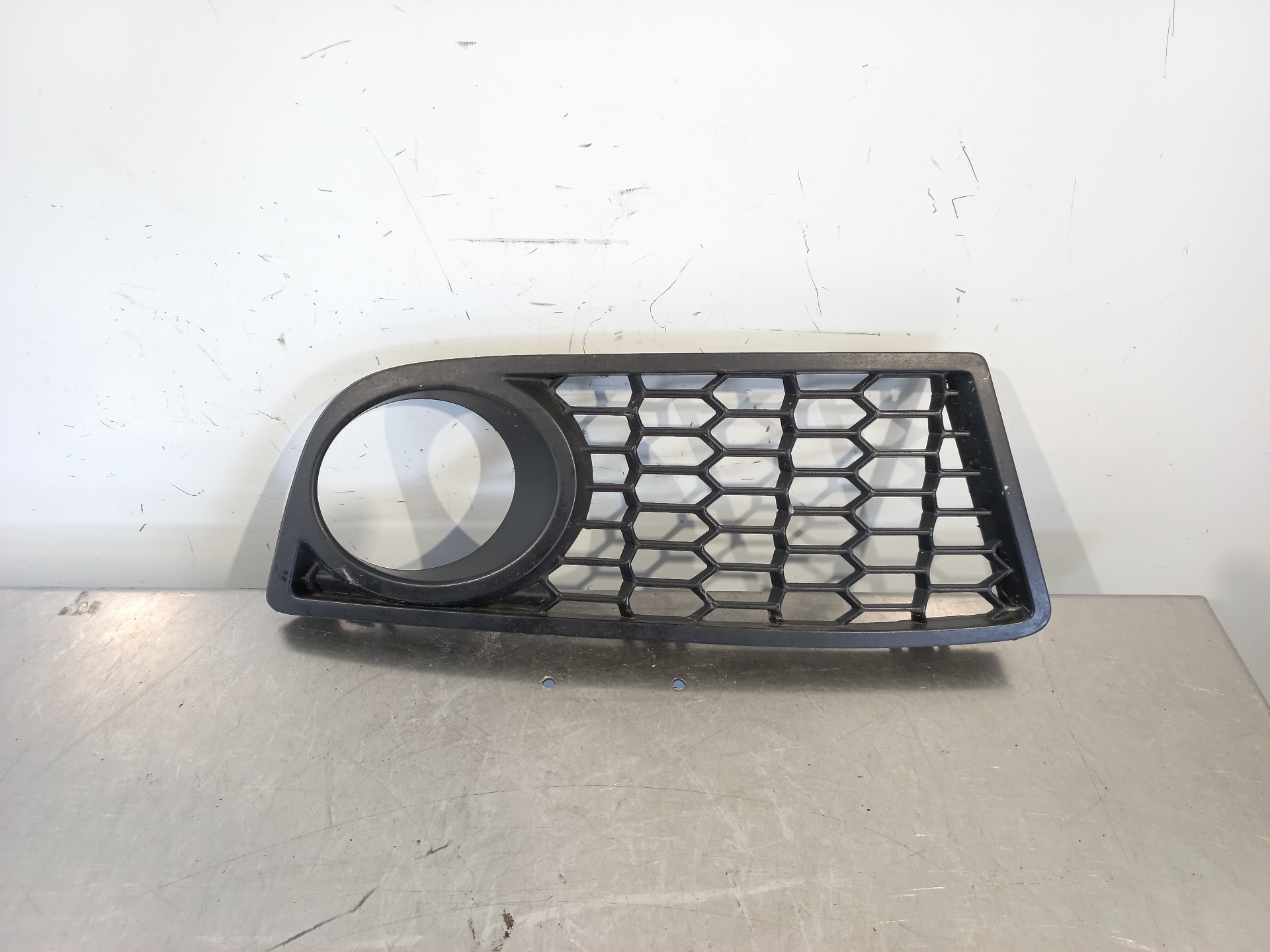 BMW 1 Series F20/F21 (2011-2020) Forreste højre grill 26414034