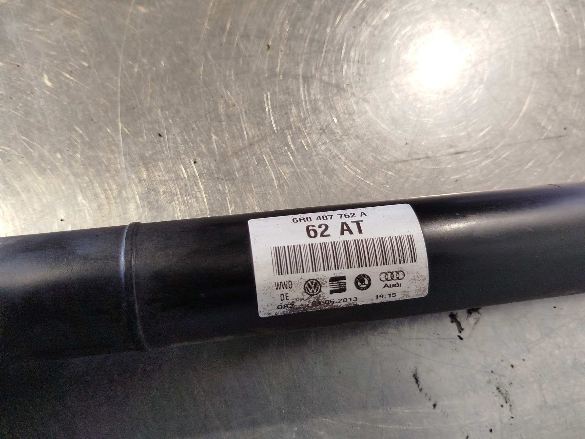 AUDI A1 8X (2010-2020) Front Right Driveshaft 6R0407762A 24890273