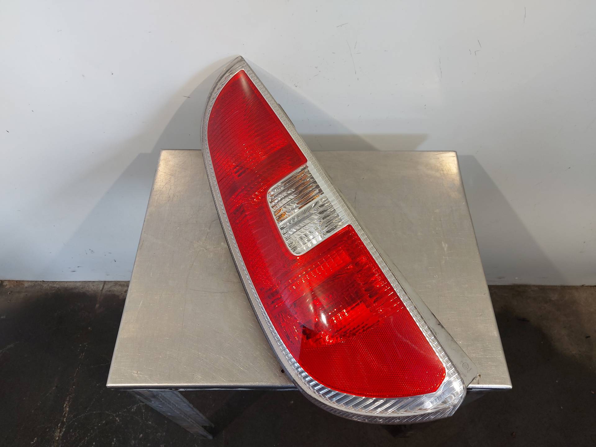 SKODA Roomster 5J  (2010-2015) Rear Left Taillight 5J7945095 26410354