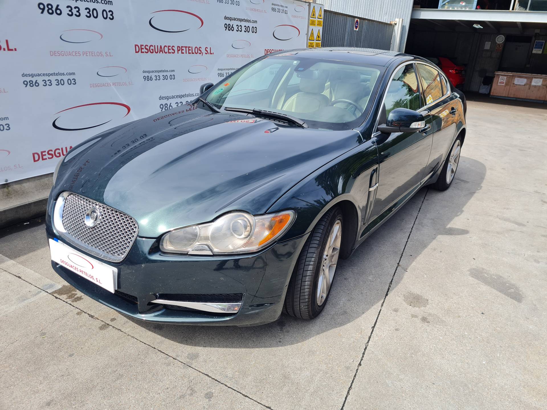 JAGUAR XF 1 generation  (2011-2016) Høyre foran skjerm 26411124