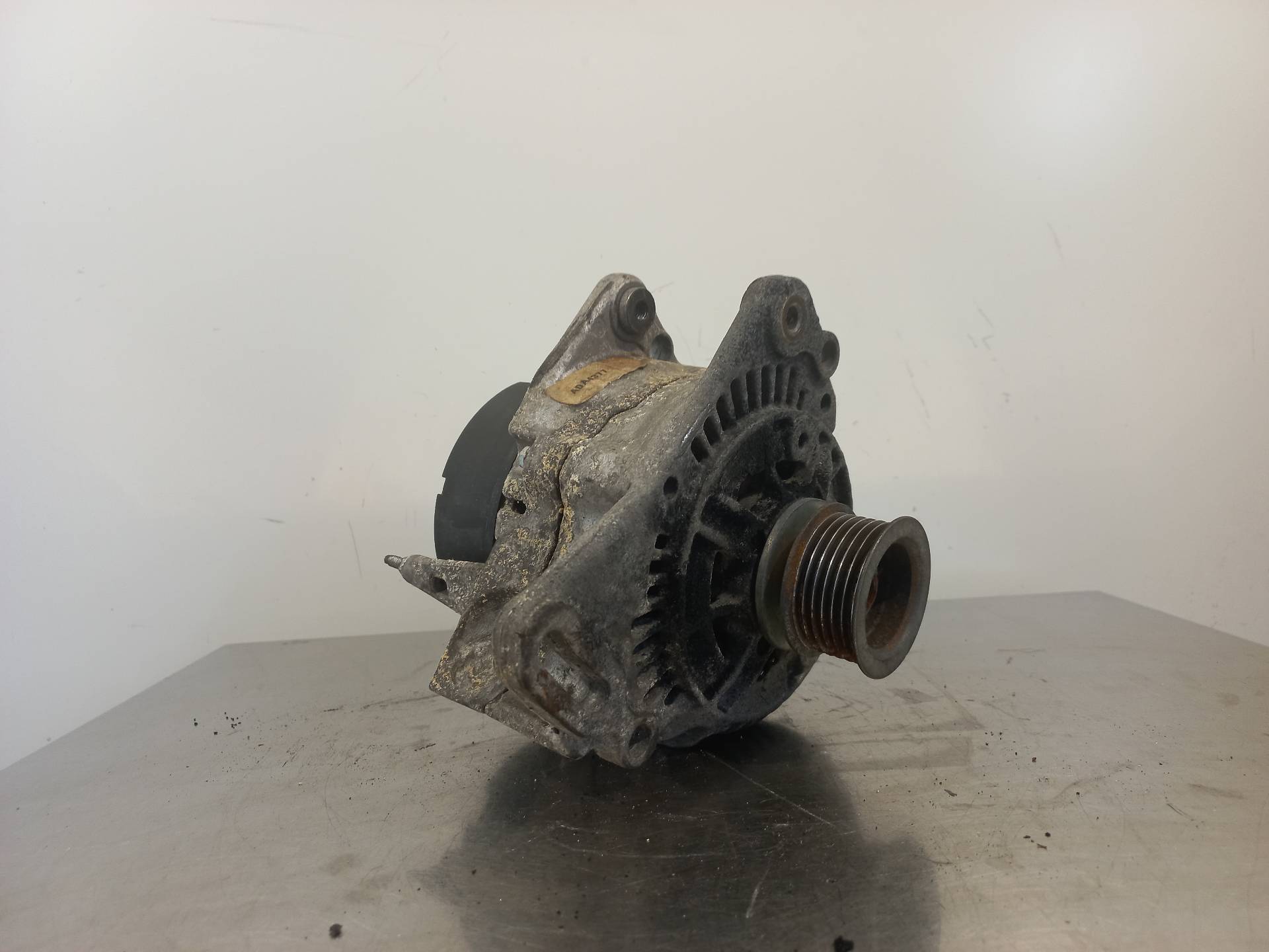 TOYOTA Corolla 1 generation E10 (1966-1970) Alternator 0123310020 24889700