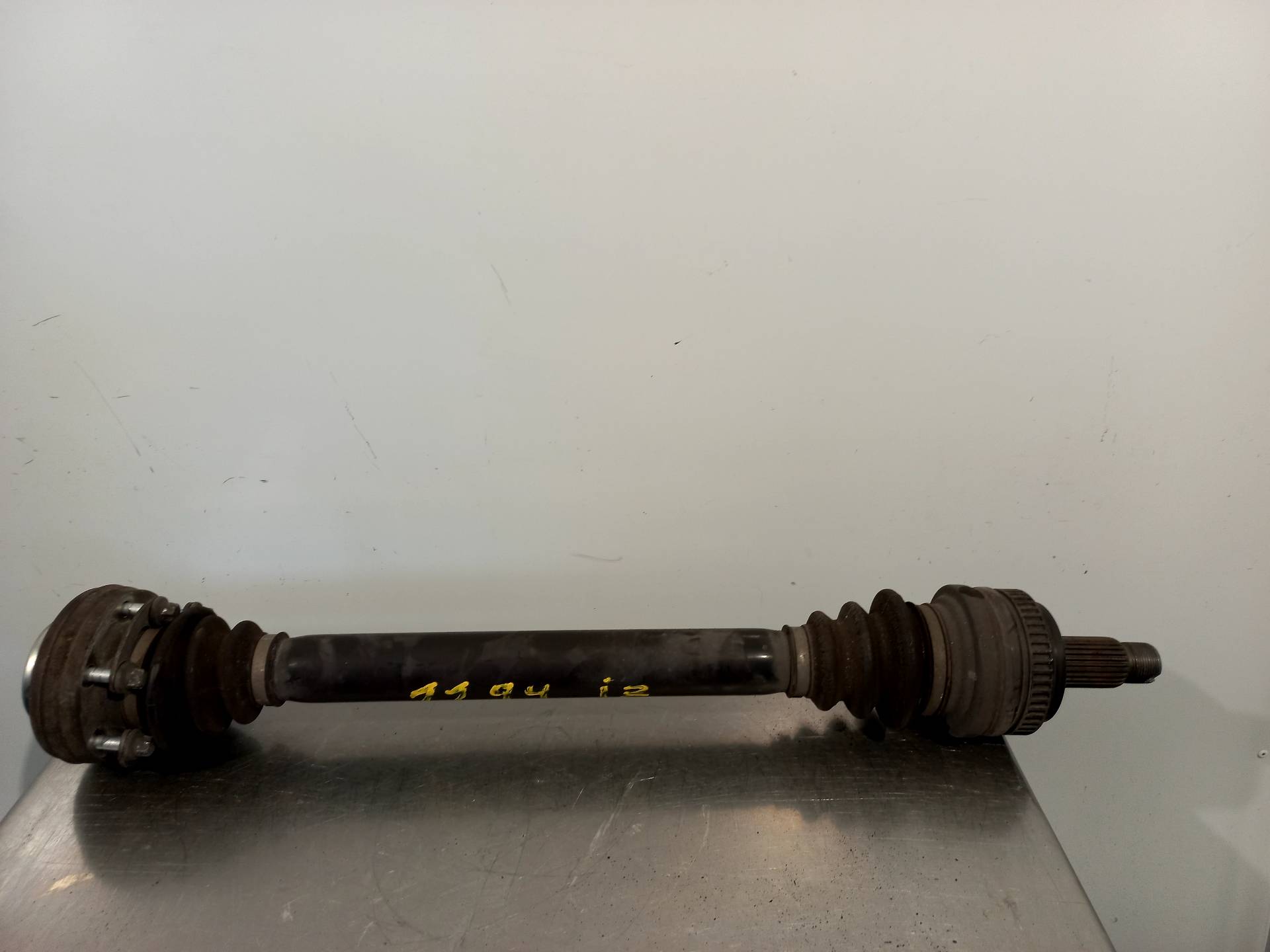 BMW 1 Series E81/E82/E87/E88 (2004-2013) Rear Left Driveshaft 7547627AI02 26409080