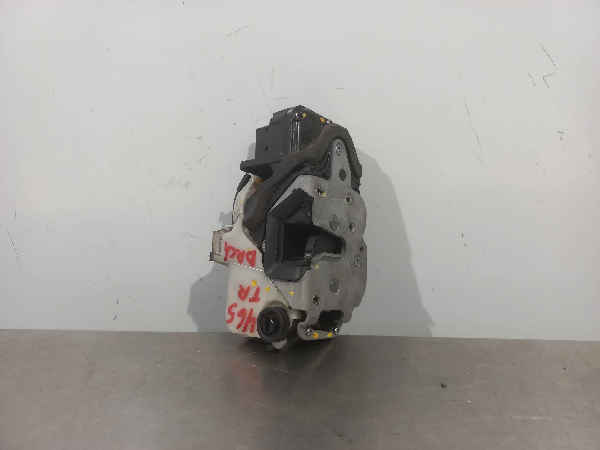 OPEL Astra J (2009-2020) Rear Right Door Lock 26411205