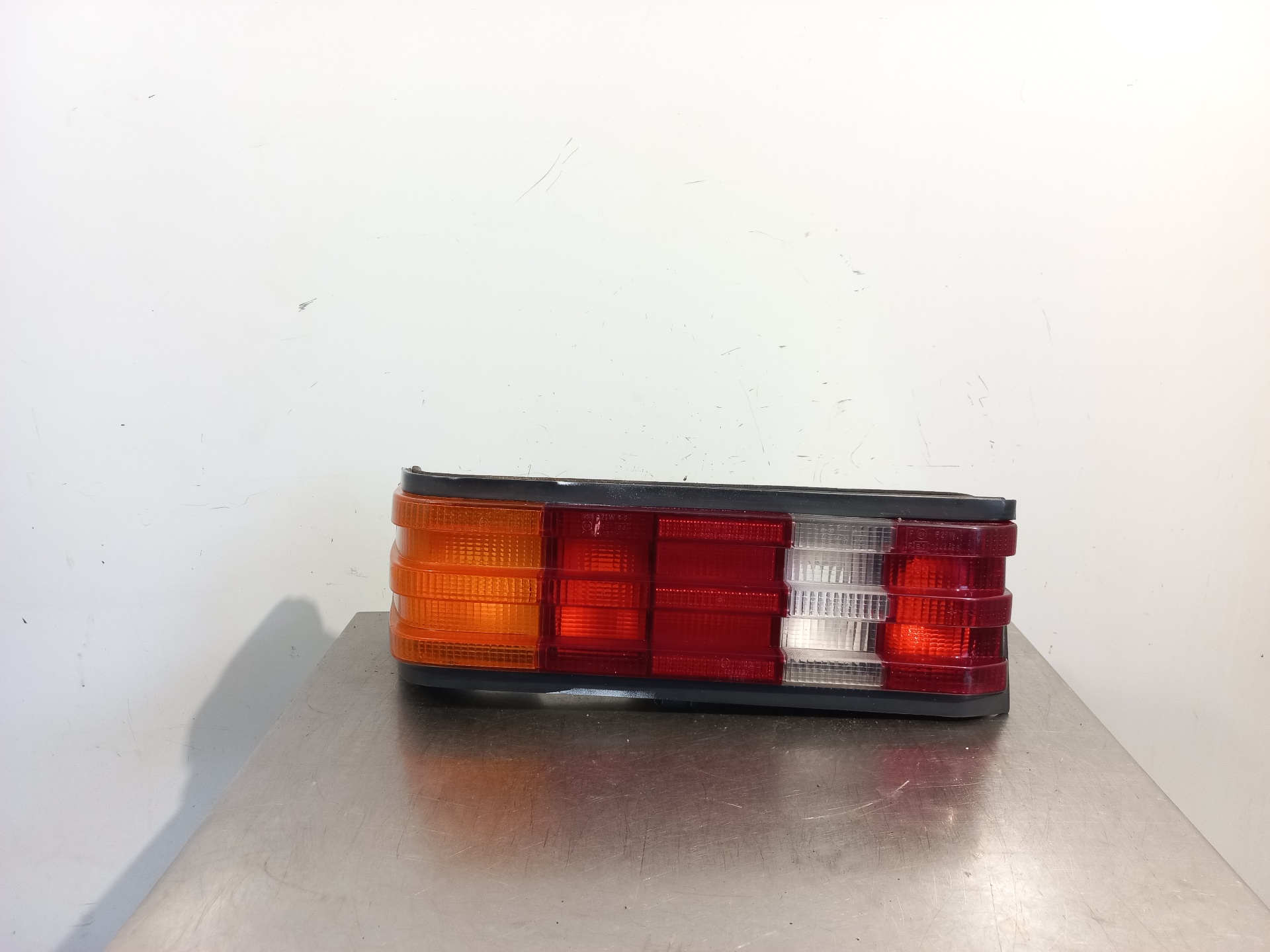 MERCEDES-BENZ 190 (W201) 1 generation (1982-1993) Rear Left Taillight 2018201364L 24893462