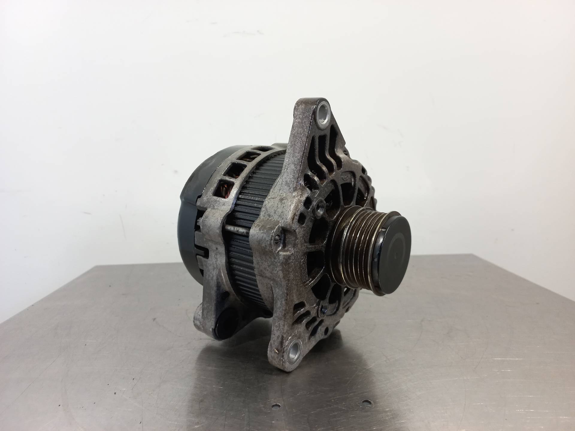 HYUNDAI i40 VF (1 generation) (2011-2020) Alternator 373002A900 24887695