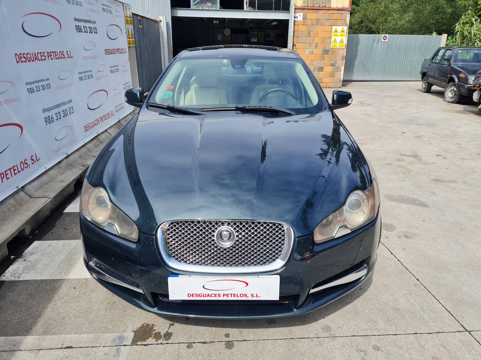 JAGUAR XF 1 generation  (2011-2016) Startovací motor 3R8311000AB 26411105