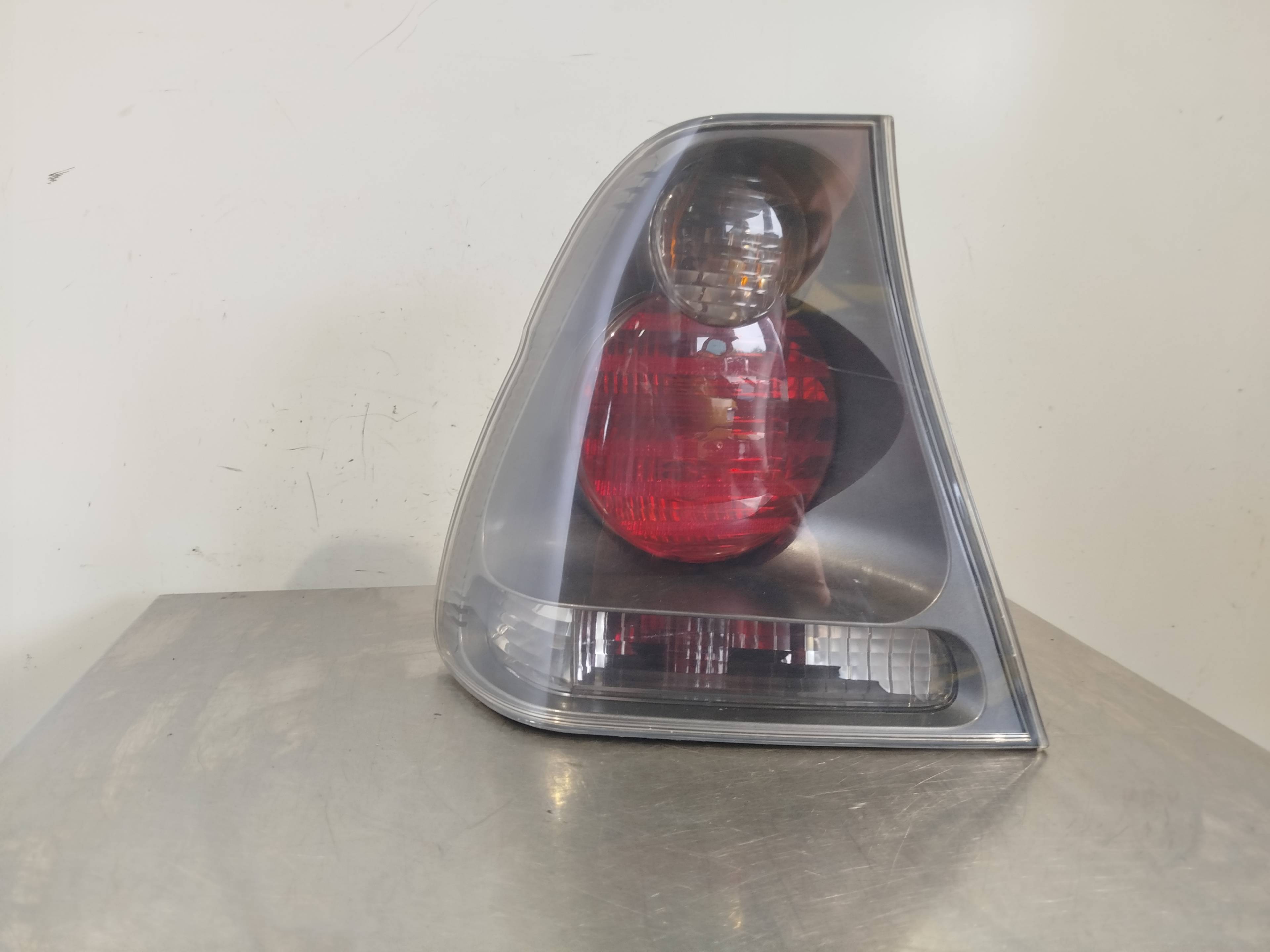 TOYOTA Land Cruiser J200 Series (2007-2015) Rear Left Taillight 285701 26415925