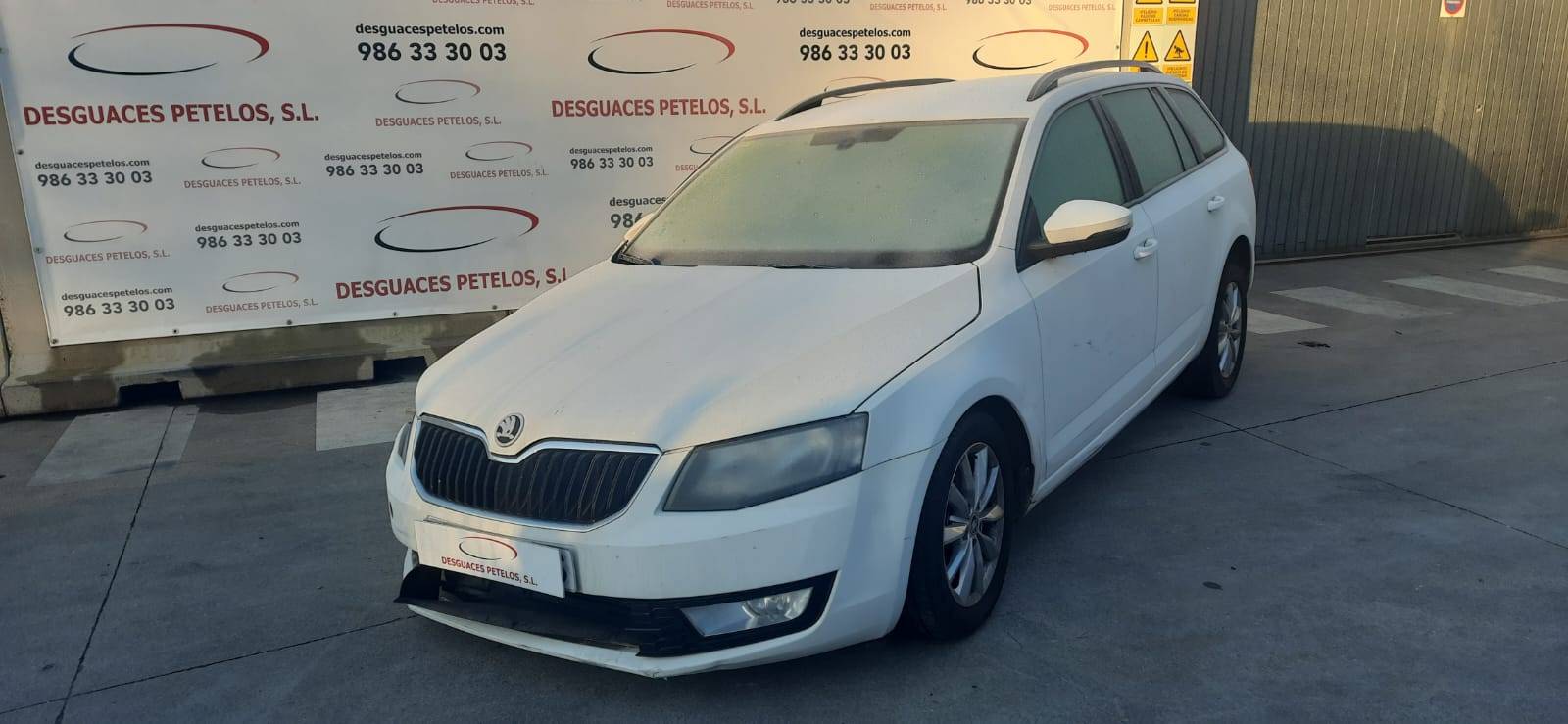 SKODA Octavia 3 generation (2013-2020) Спидометр 5E0920861A 26409019