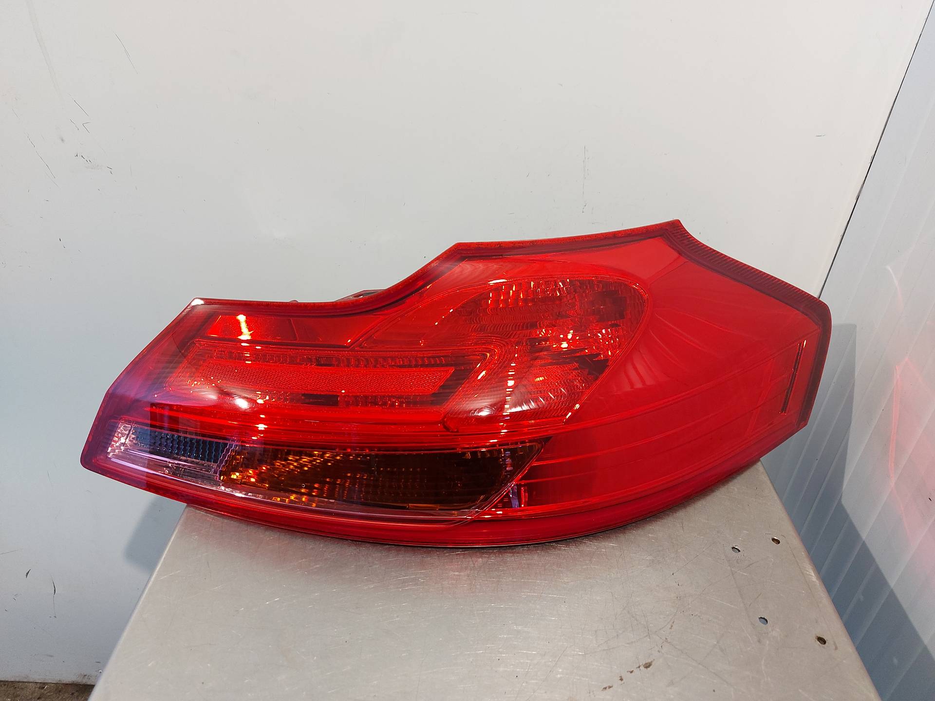 AUDI RS 4 B8 (2012-2020) Rear Right Taillight Lamp 13226857 26410644