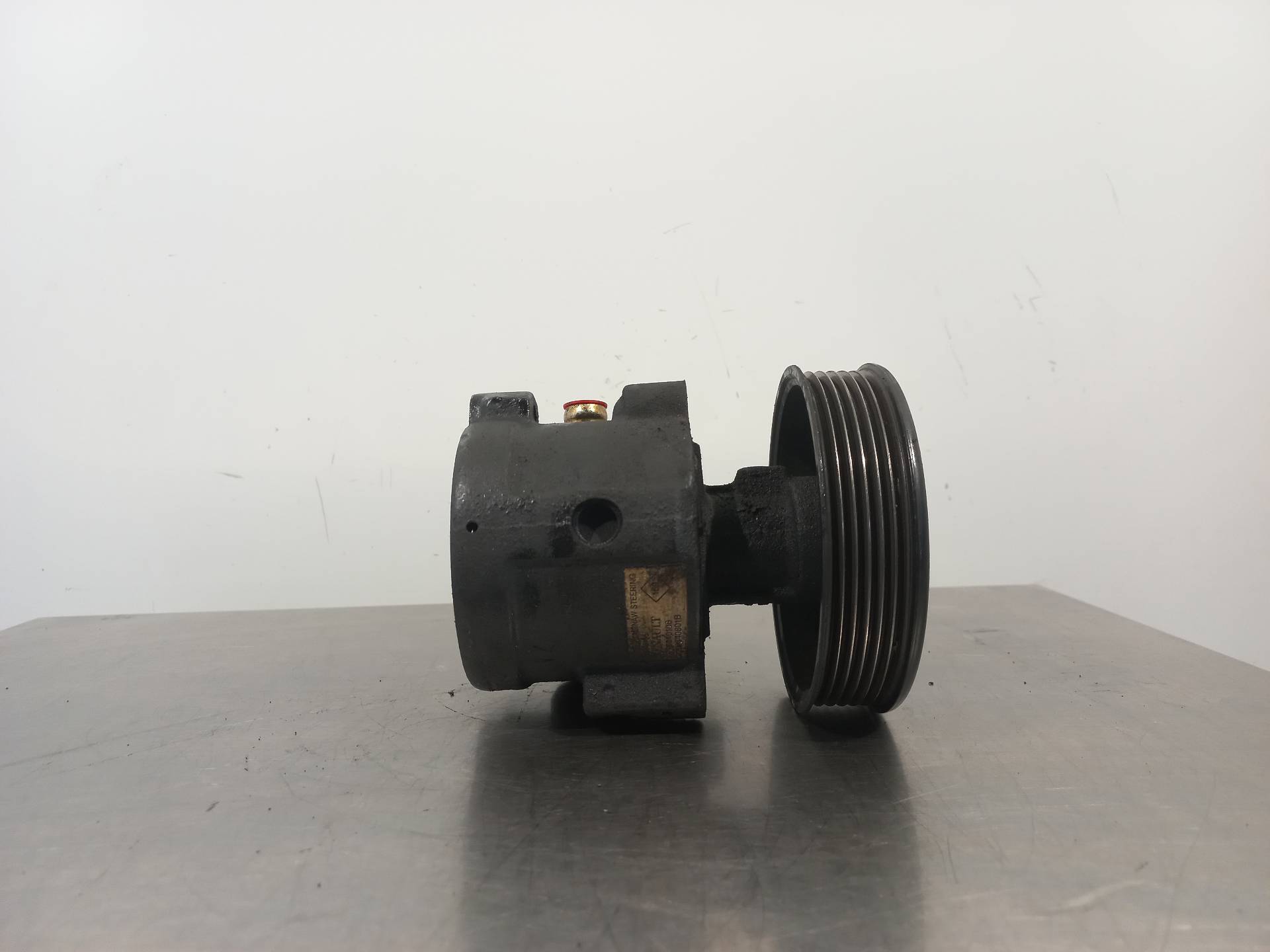 KIA Megane 1 generation (1995-2003) Power Steering Pump 7700840106 24887253