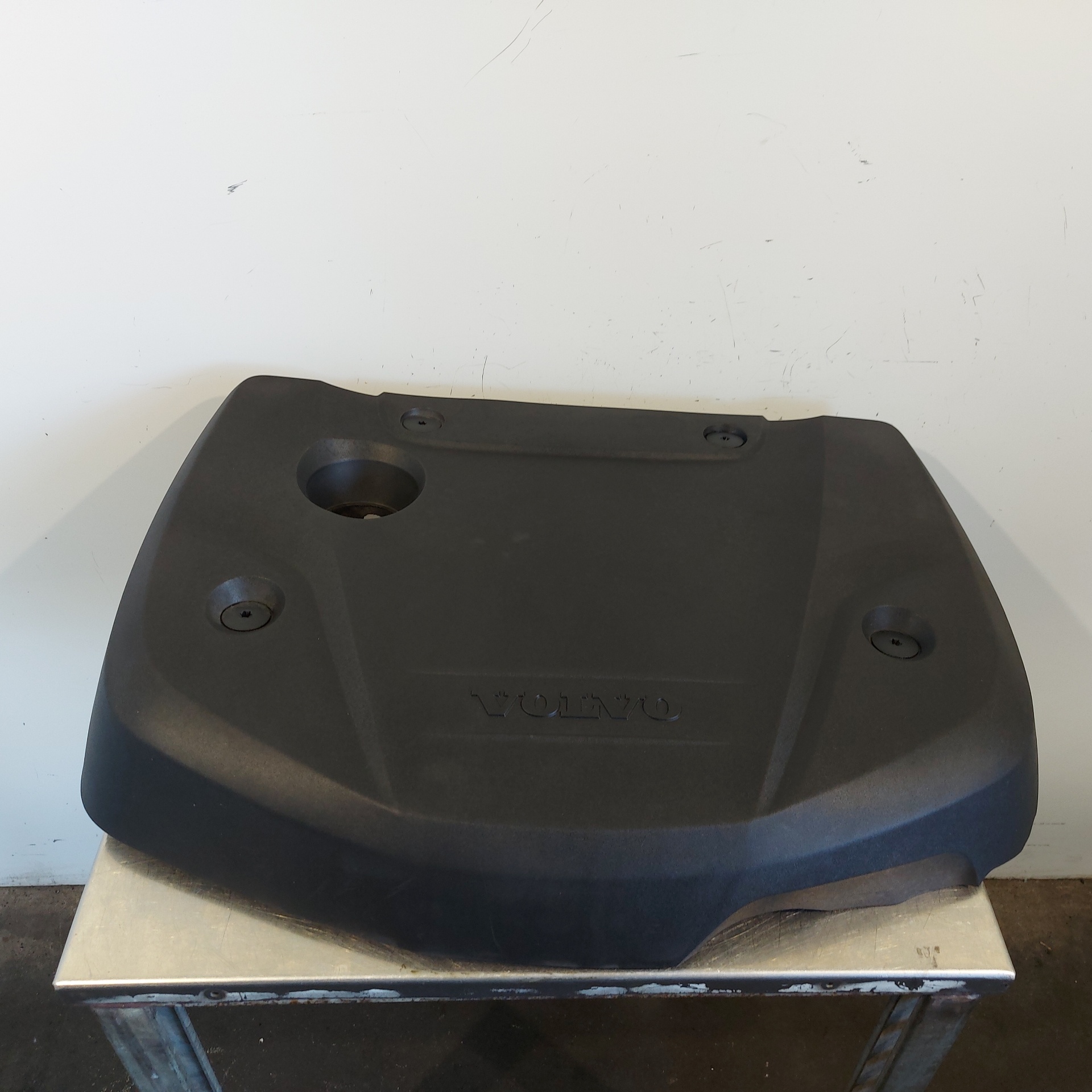 VOLVO V40 2 generation (2012-2020) Engine Cover 31368888 26414463