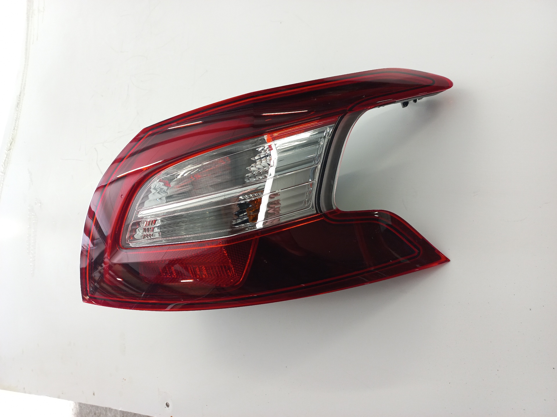 PEUGEOT 308 T9 (2013-2021) Rear Right Taillight Lamp 9677817580 24889737