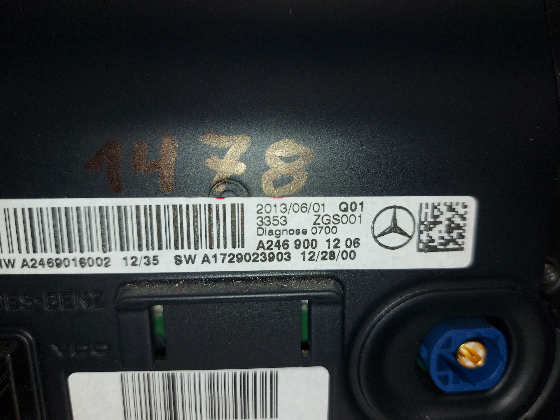 MERCEDES-BENZ CLA-Class C117 (2013-2016) Kitos salono dalys A2469001206 24886814