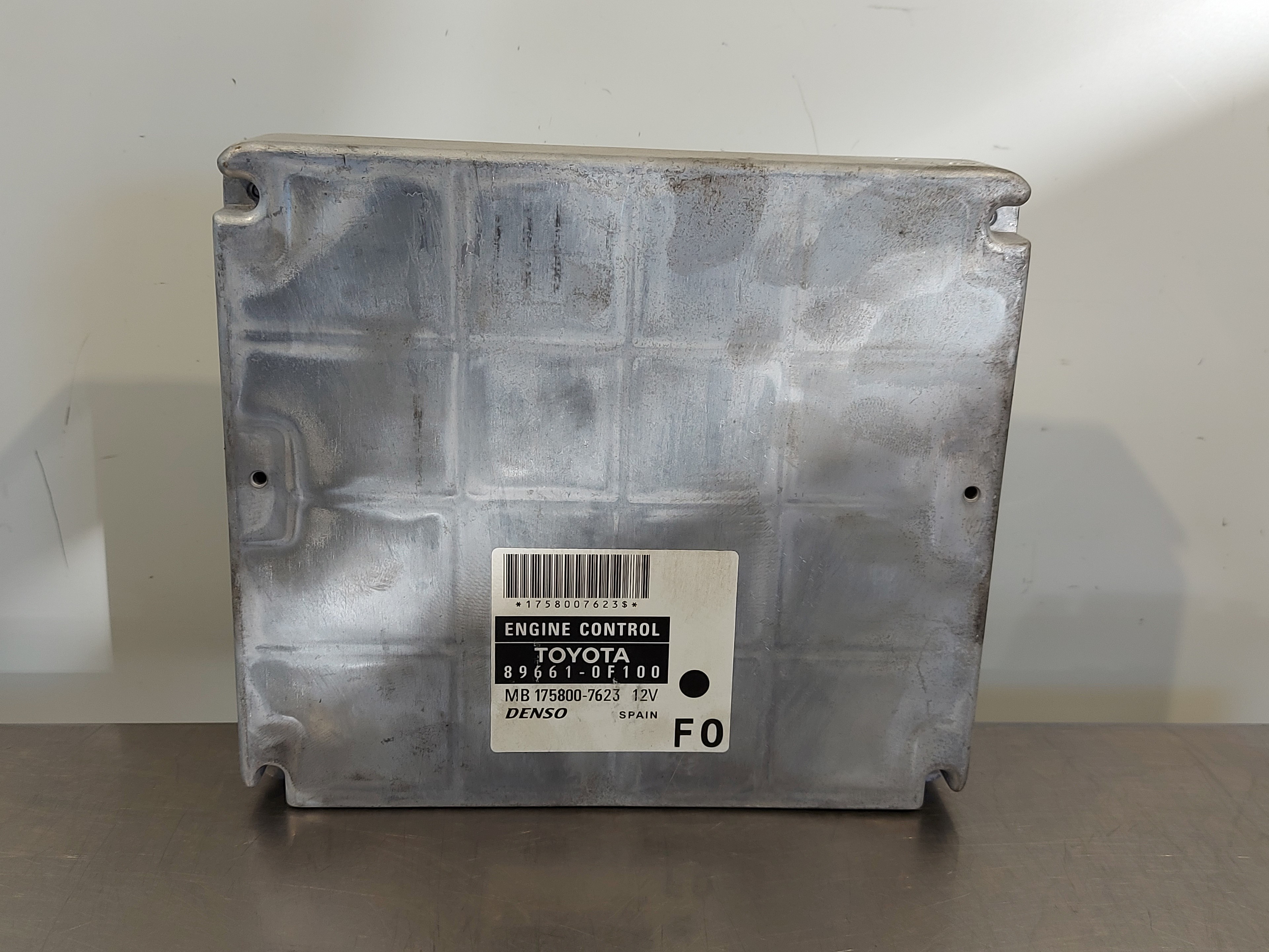 TOYOTA Corolla Verso 1 generation (2001-2009) Engine Control Unit ECU 896610F100 26409218