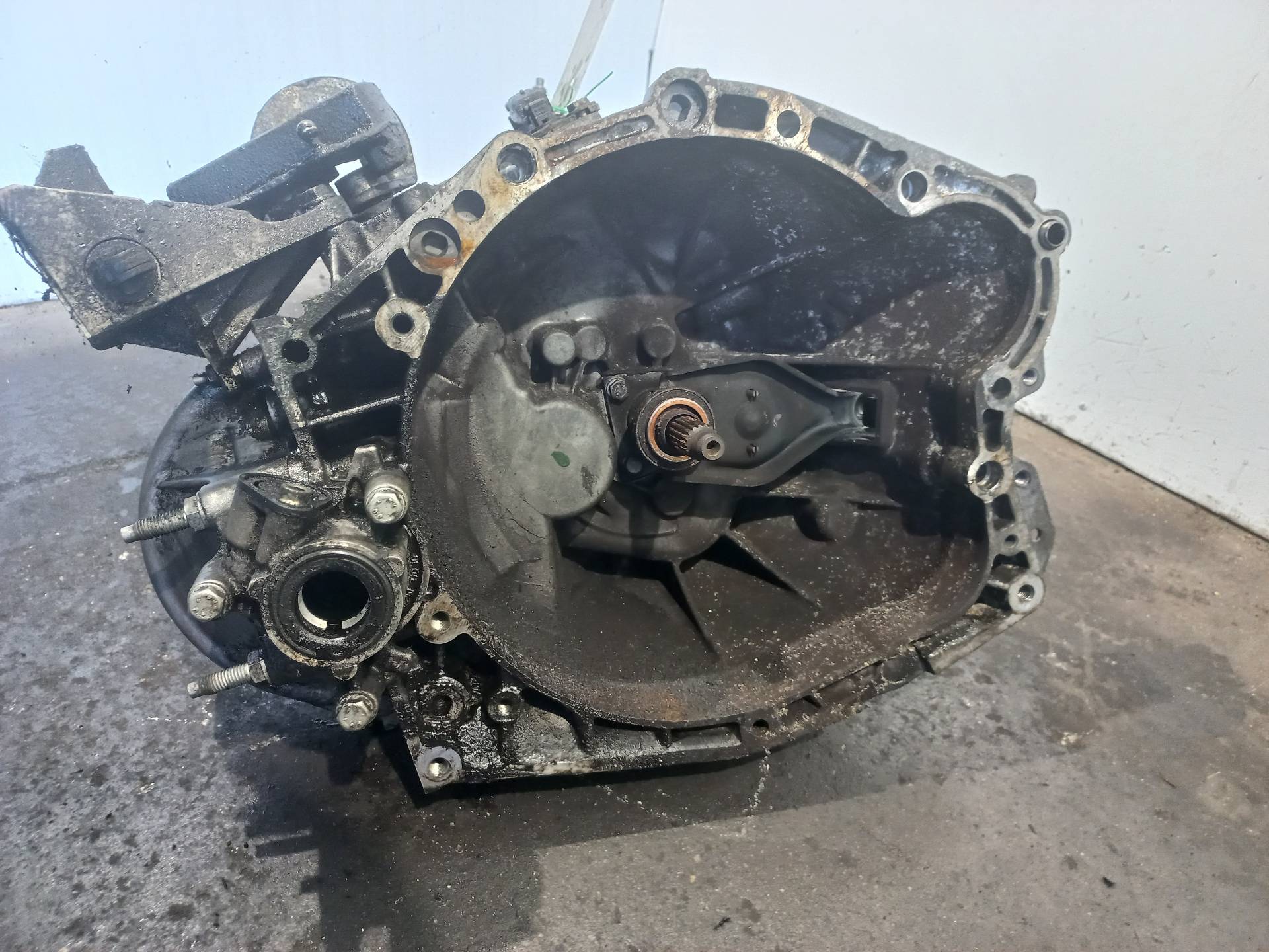 PEUGEOT 307 1 generation (2001-2008) Gearbox 20DM09 24292717