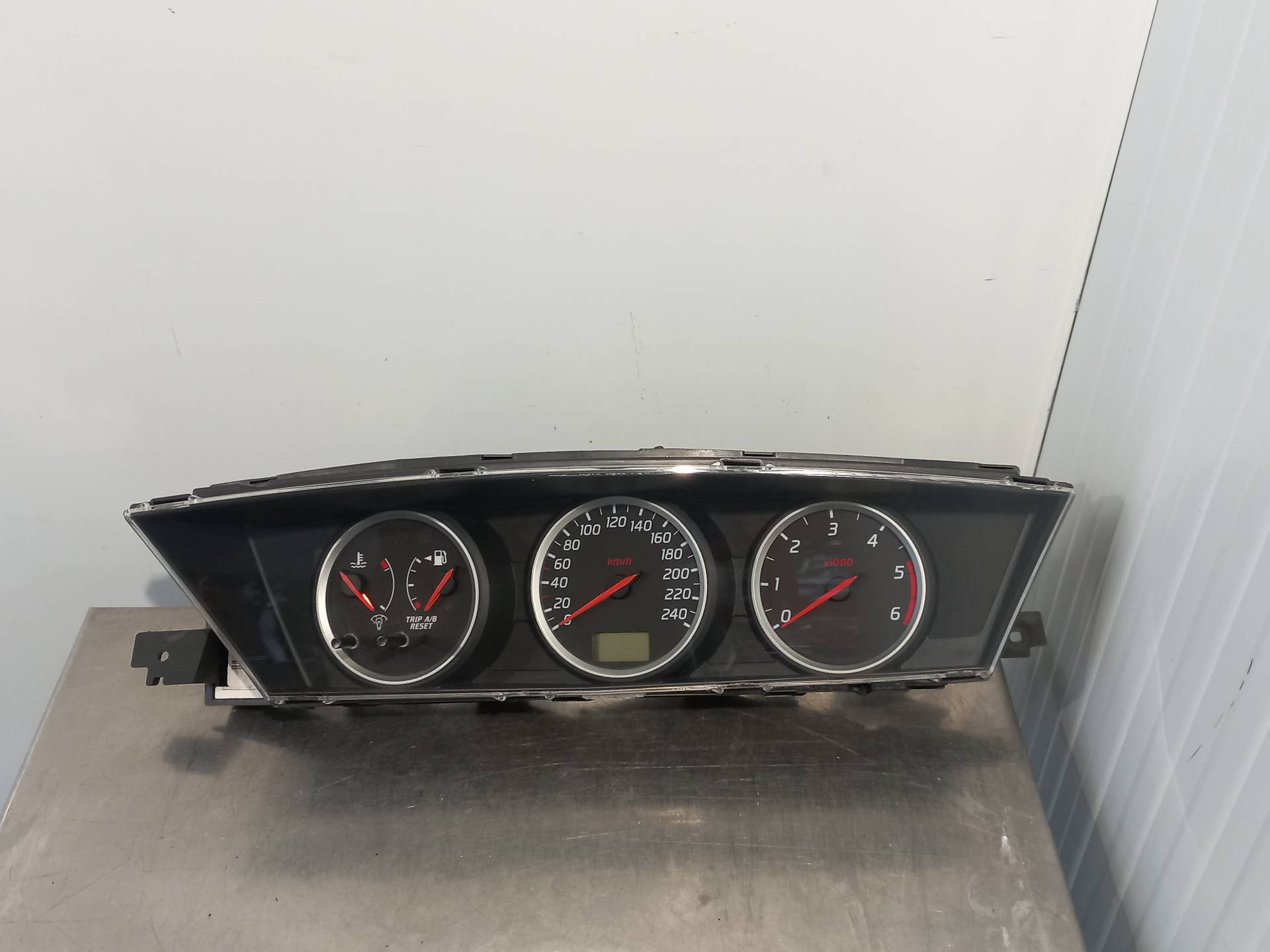 NISSAN Primera P12 (2001-2008) Speedometer BV011 24886725