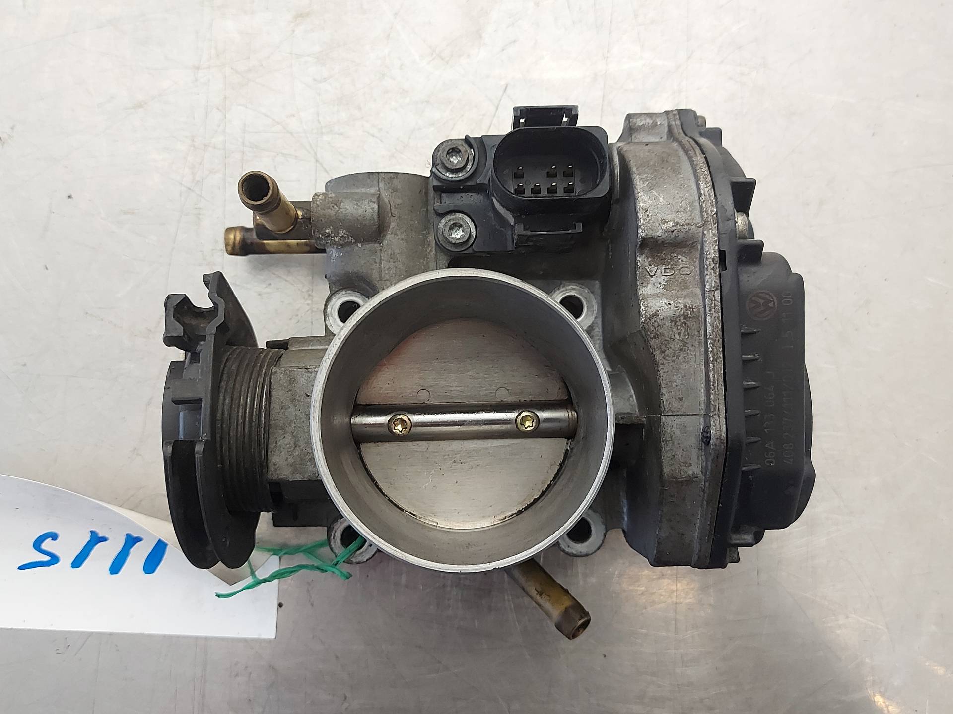 TOYOTA Carina E Throttle Body 06A133064J 26410303