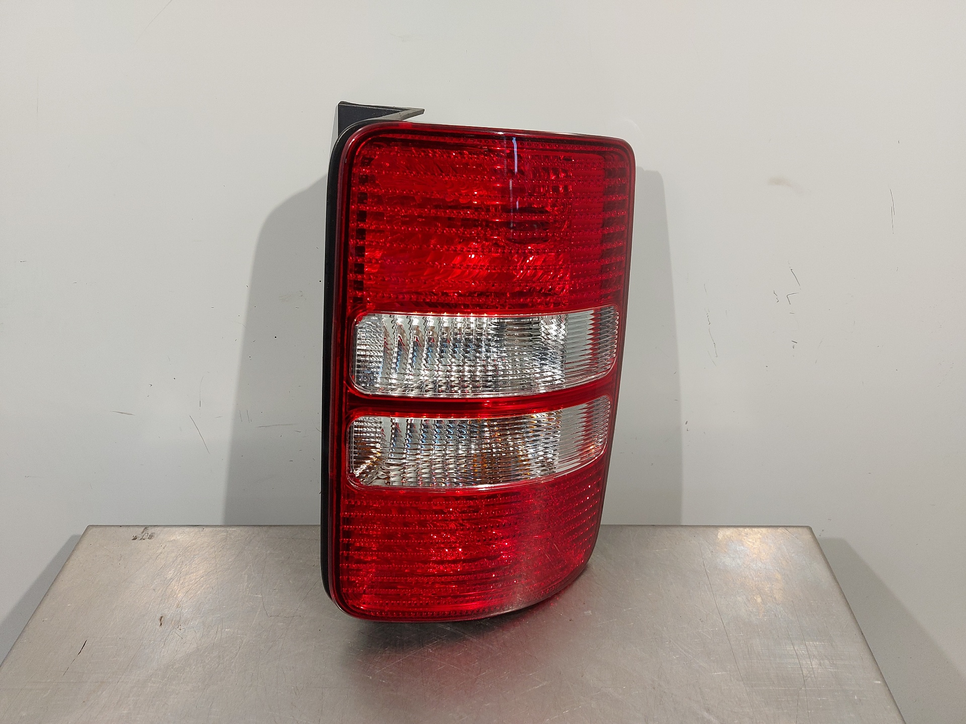 VOLKSWAGEN Caddy 3 generation (2004-2015) Oikea takavalo 24886259