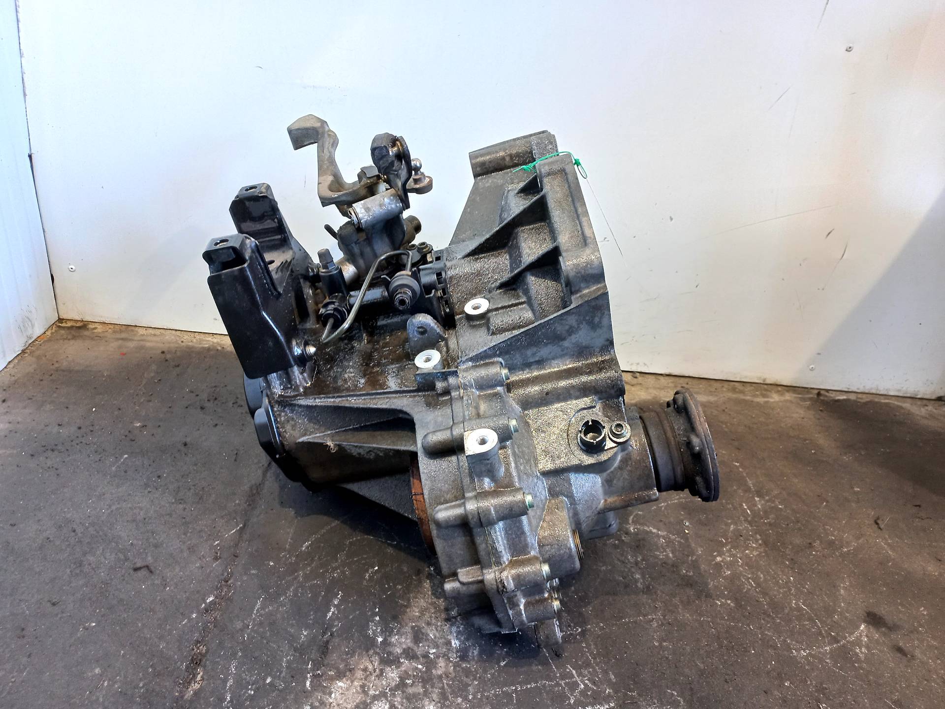 SEAT Leon 1 generation (1999-2005) Gearbox GKT 26409038