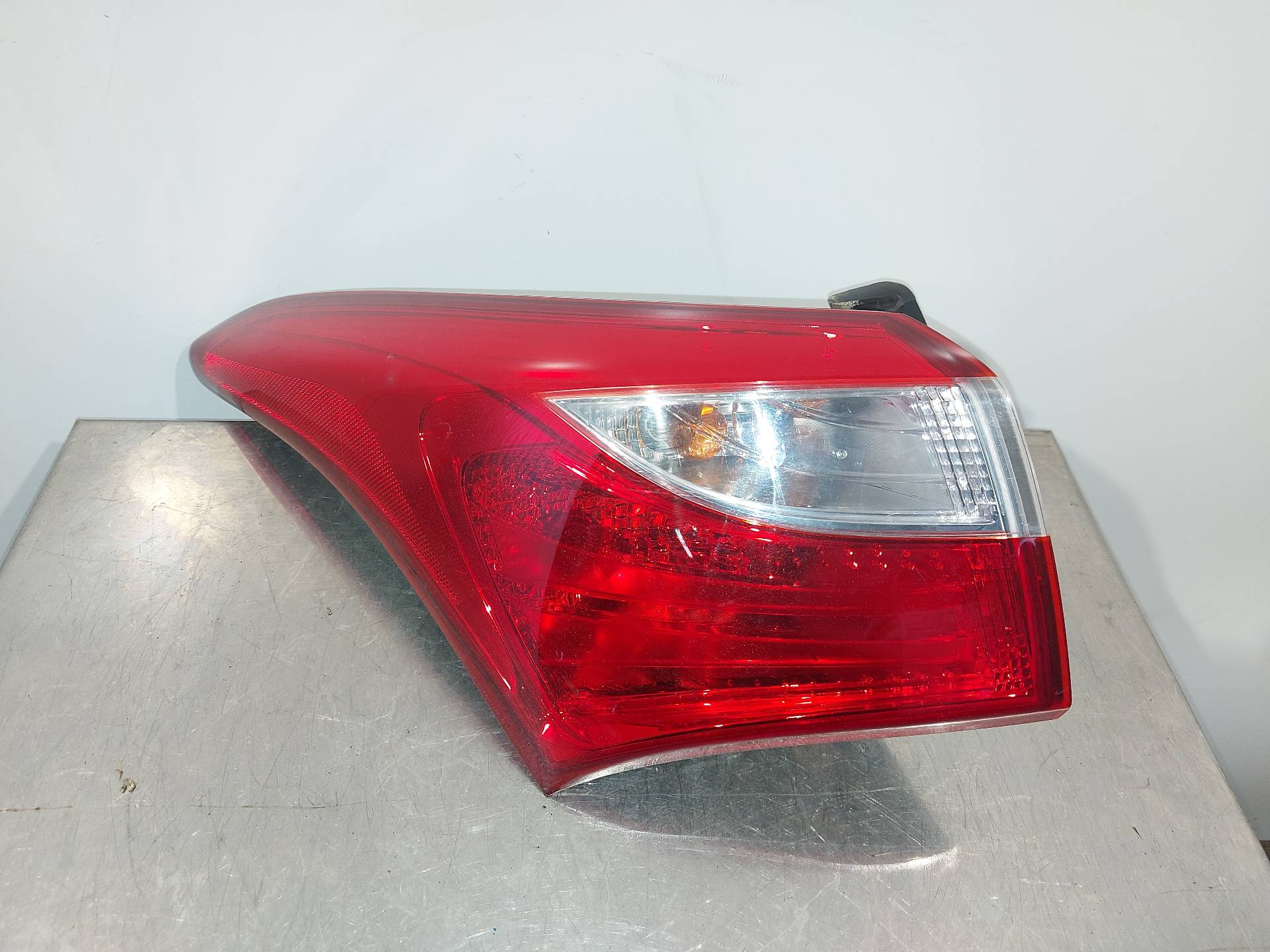 HYUNDAI i30 GD (2 generation) (2012-2017) Rear Left Taillight GW1L 26406818