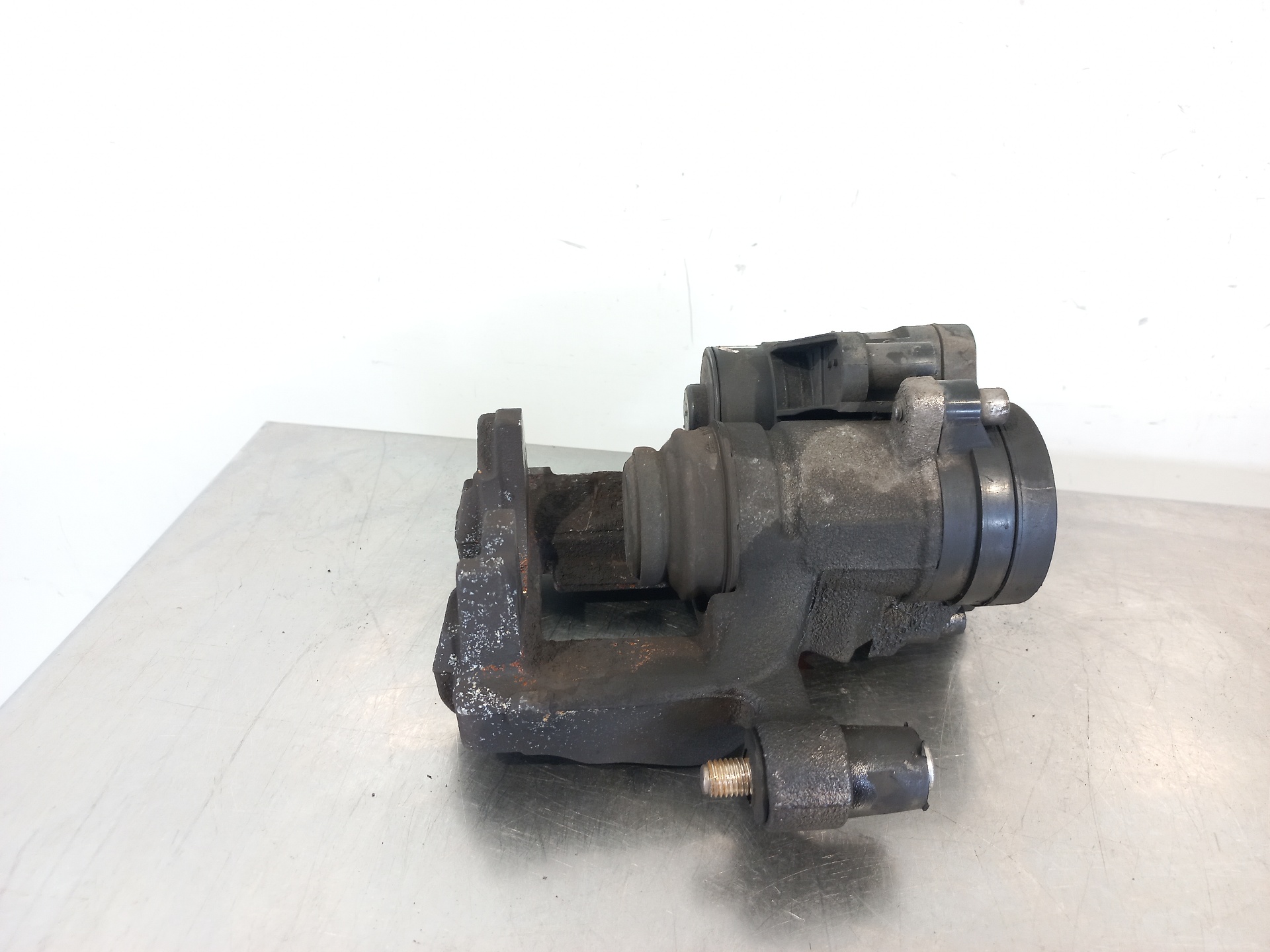 AUDI A3 8V (2012-2020) Etrier de frână stânga spate 5Q0615405BC 24555734